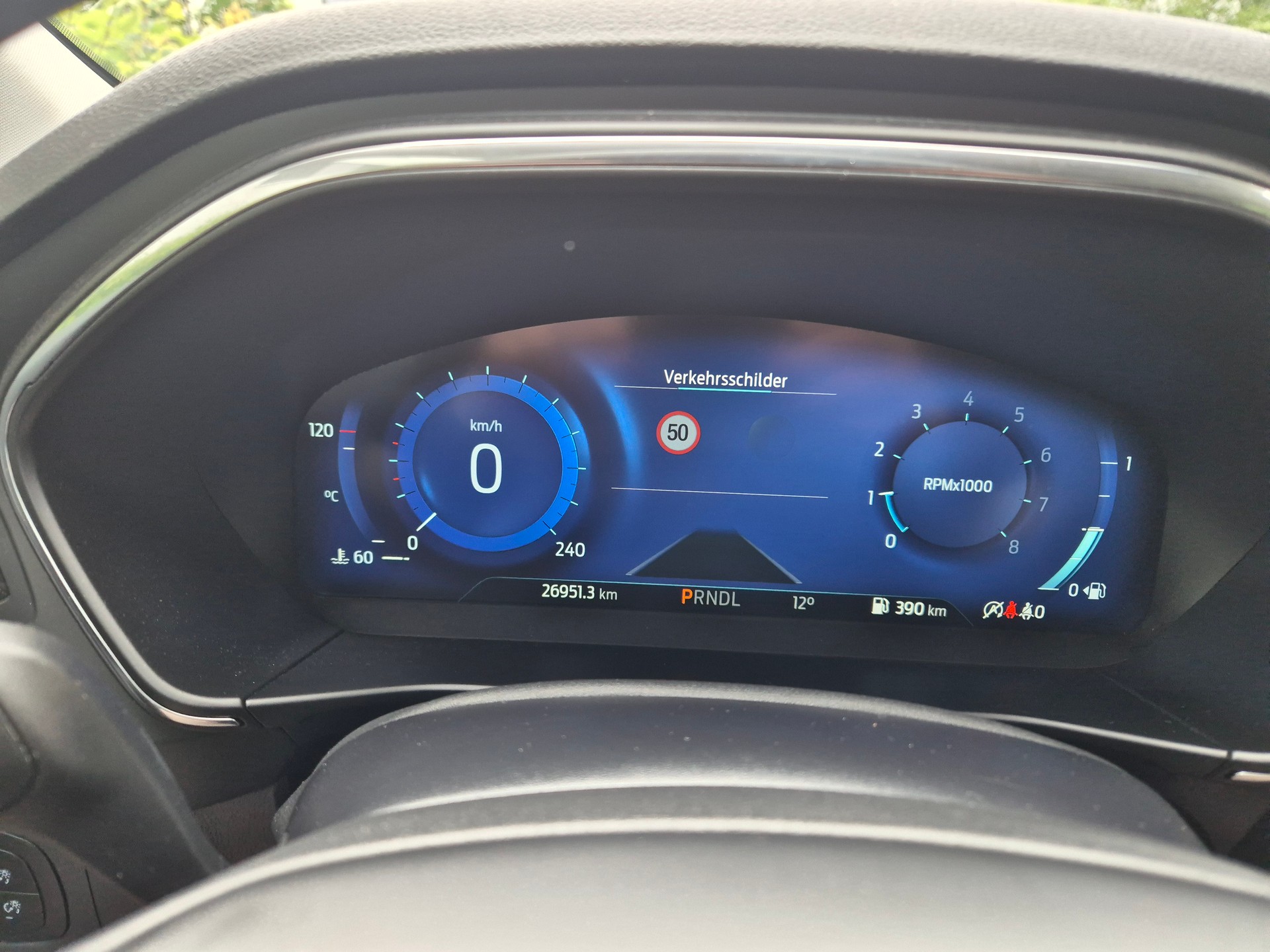 FORD Focus 1.0 MHEV Active X Automatic-image-11