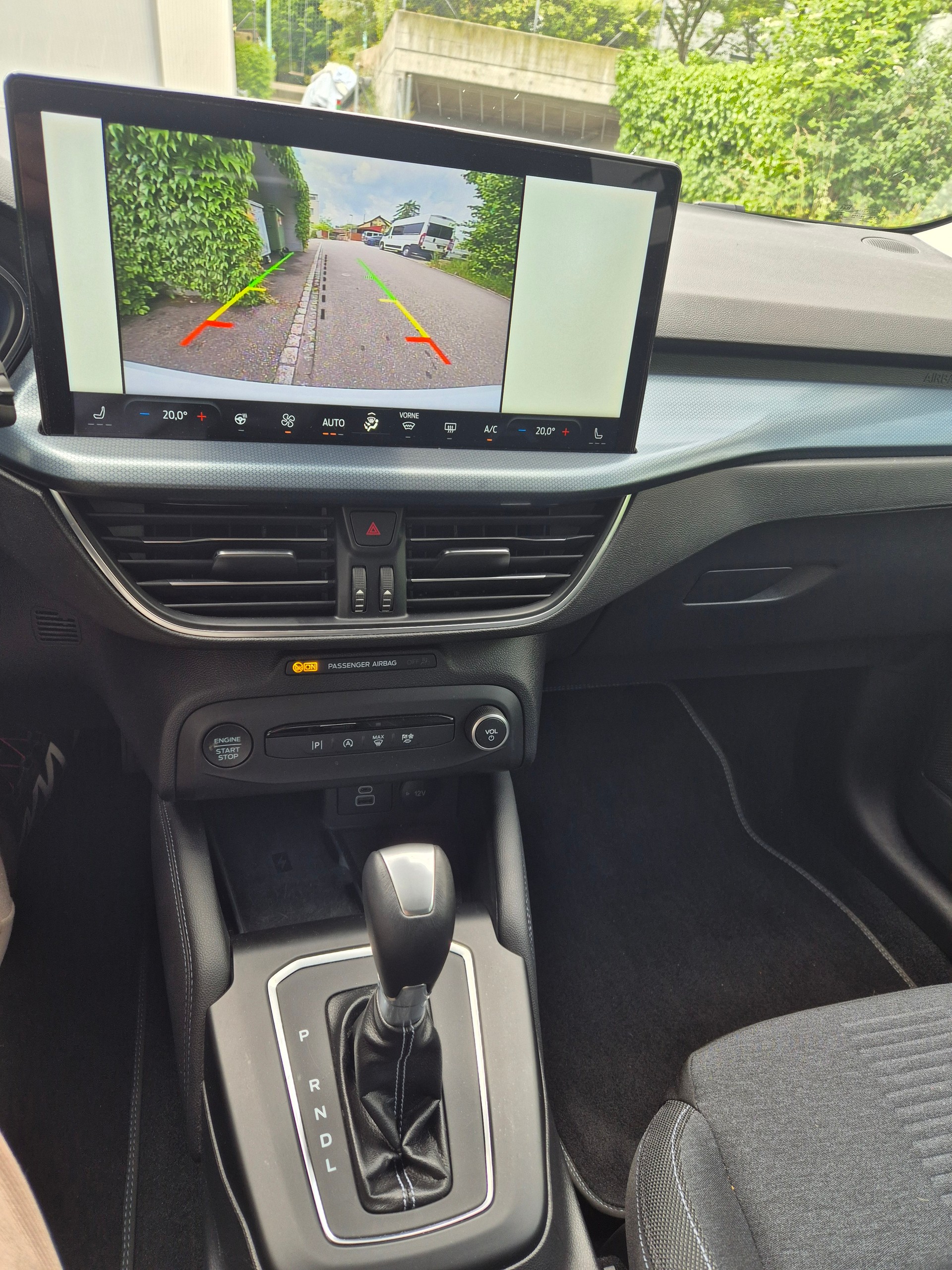 FORD Focus 1.0 MHEV Active X Automatic-image-13