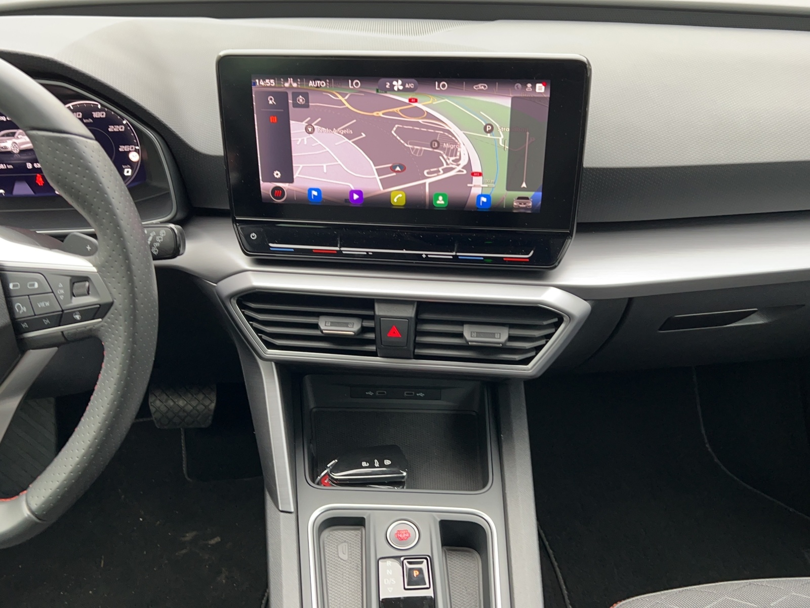 SEAT Leon ST 1.5 eTSI 150 FR DSG-image-8