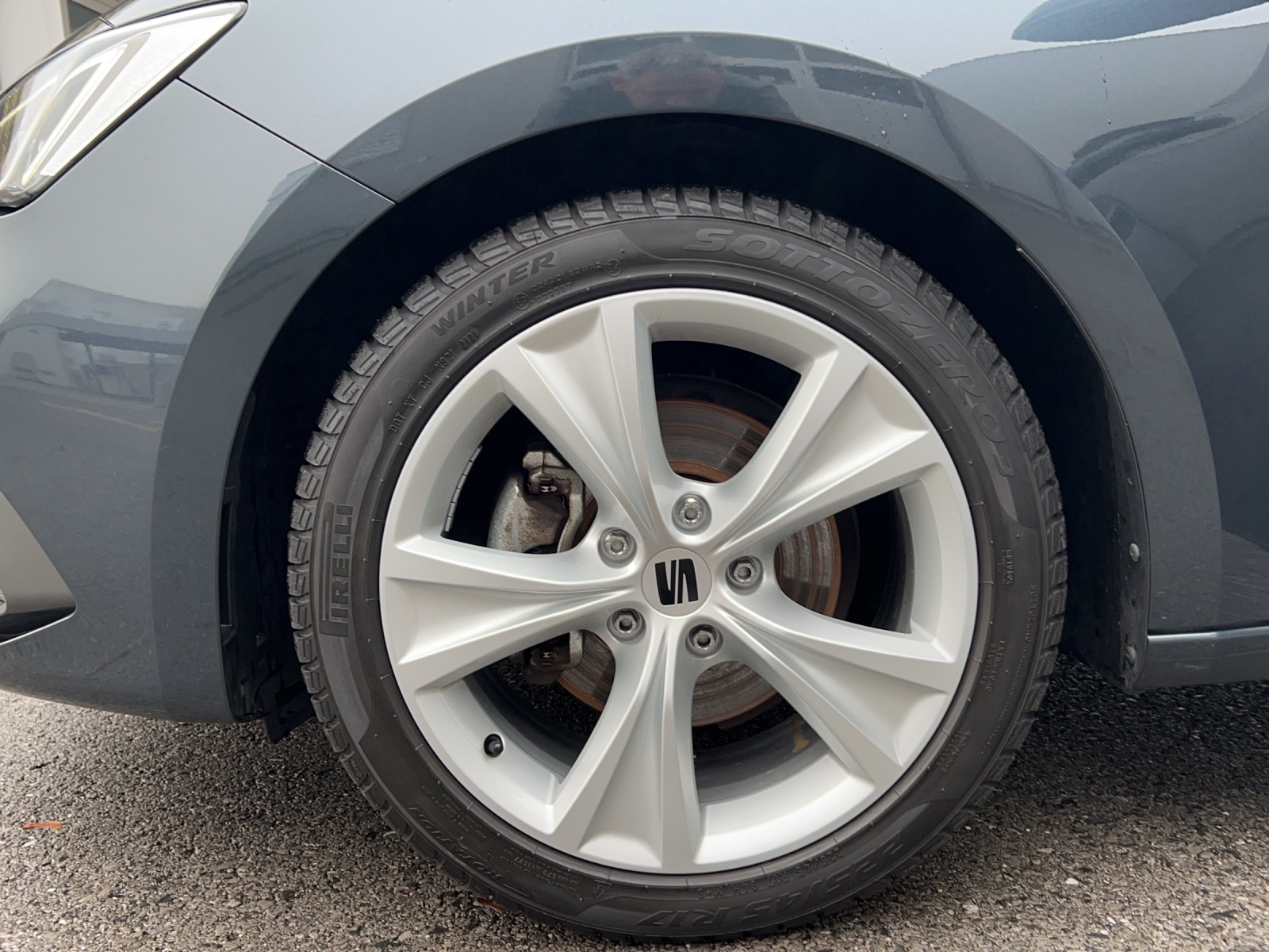 SEAT Leon ST 1.5 eTSI 150 FR DSG-image-14