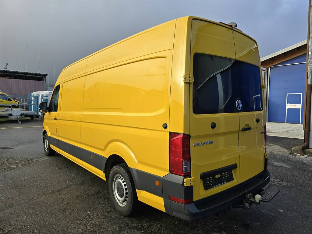 VW Crafter 35 2.0 TDI L4 4Motion-image-2