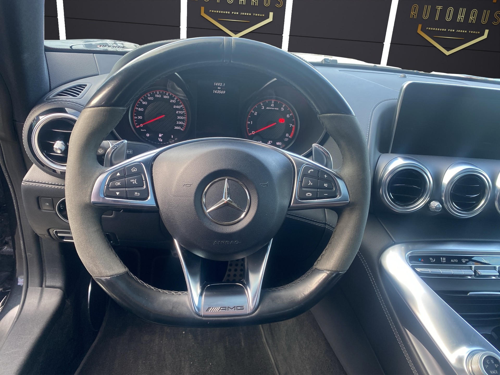 MERCEDES-BENZ AMG GT S Speedshift DCT-image-12