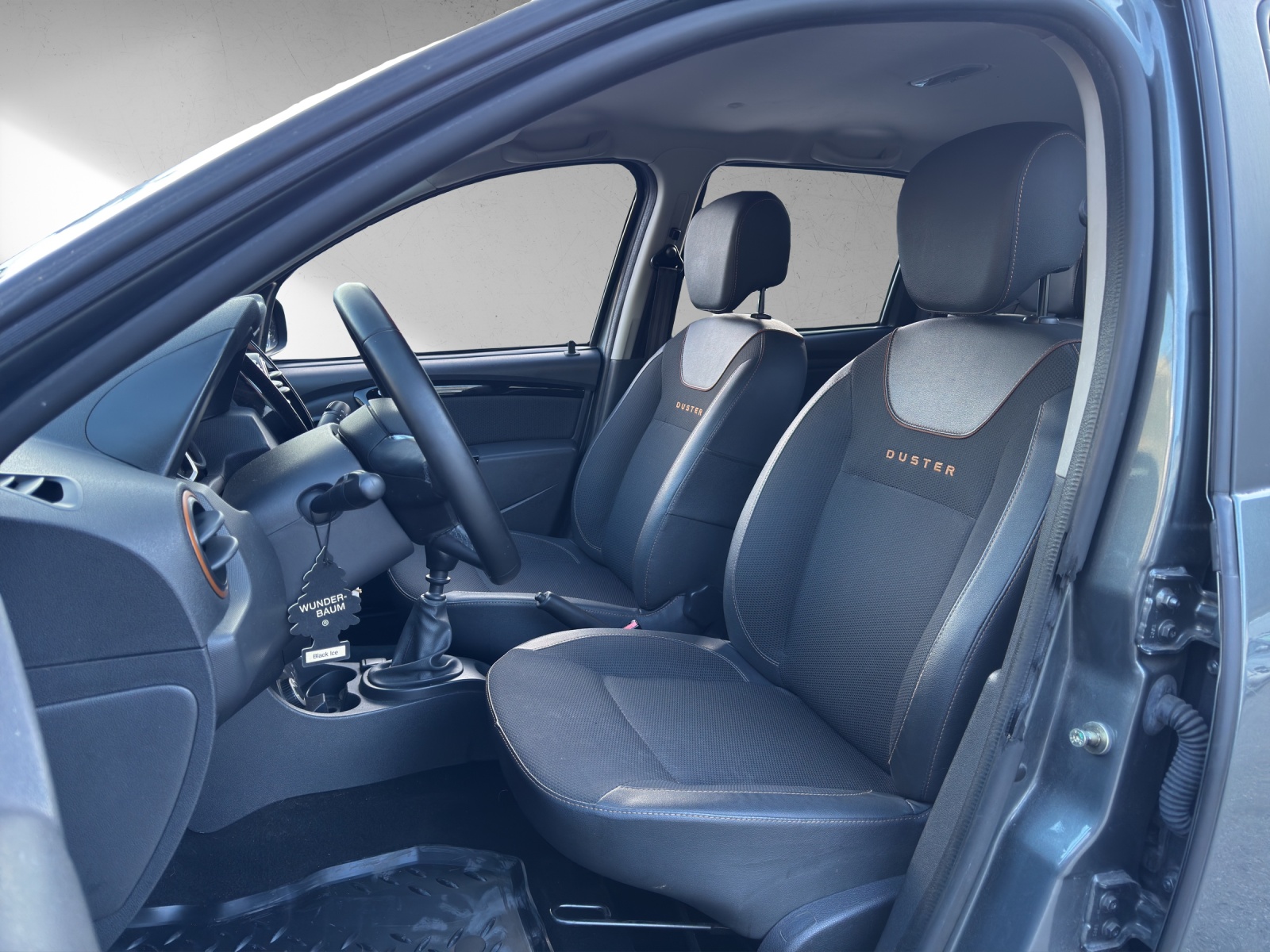 DACIA Duster 1.2 T Unlimited 4x4-image-11
