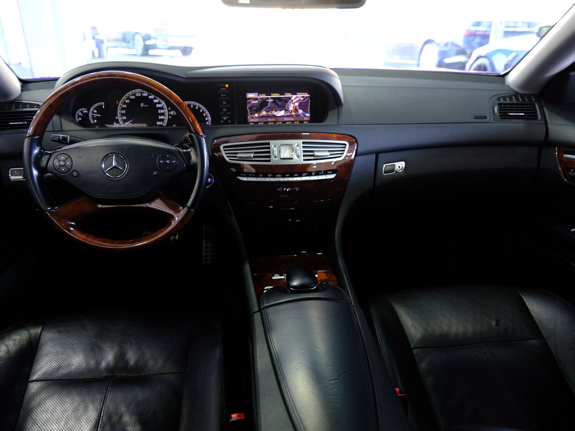 MERCEDES-BENZ CL 500 7G-Tronic-image-12