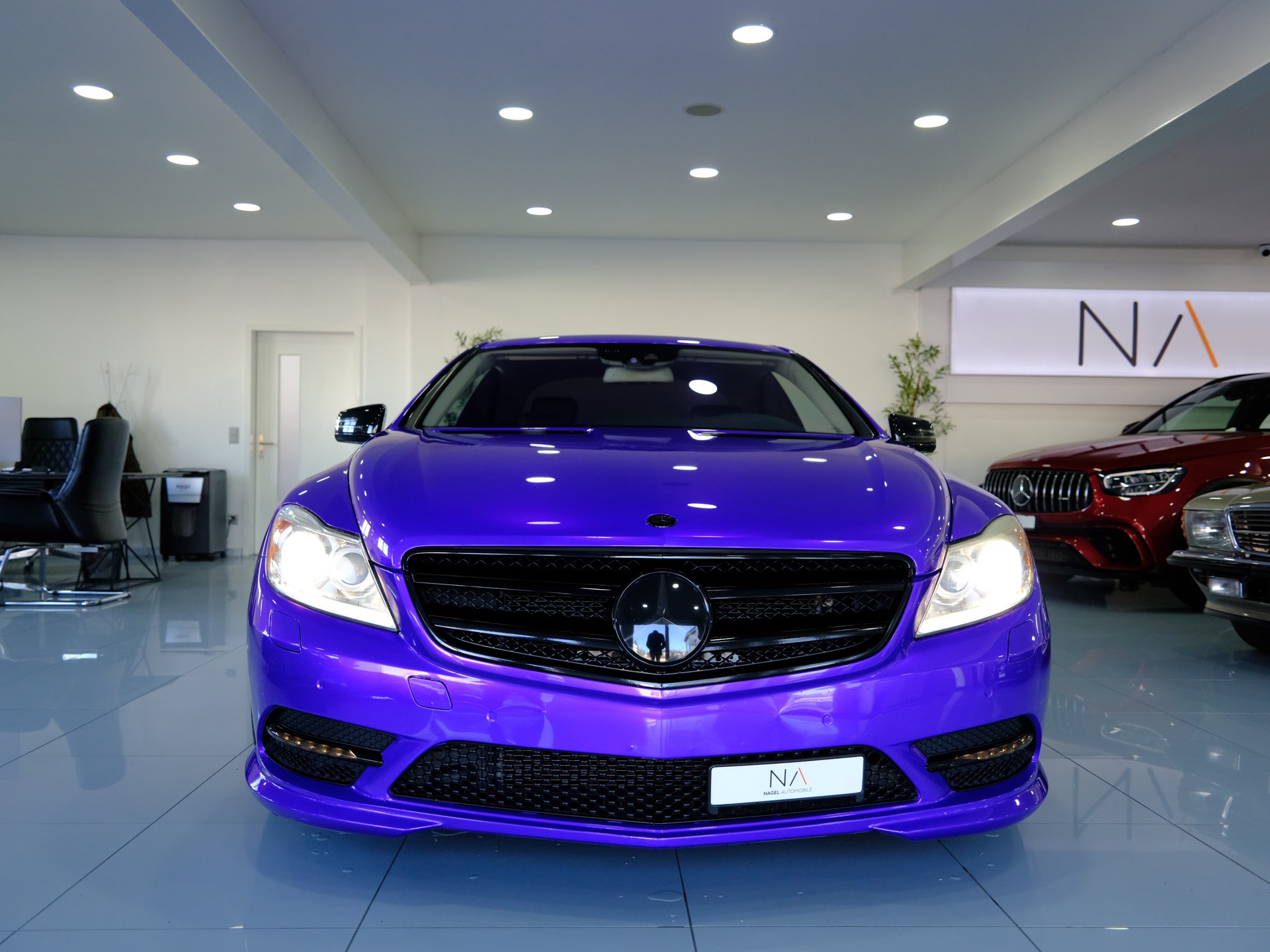 MERCEDES-BENZ CL 500 7G-Tronic-showroom-element-2