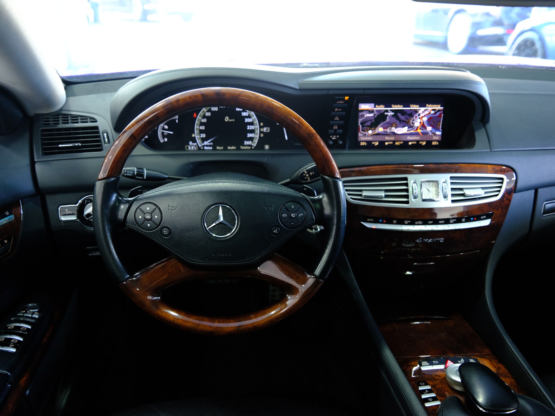 MERCEDES-BENZ CL 500 7G-Tronic-image-11