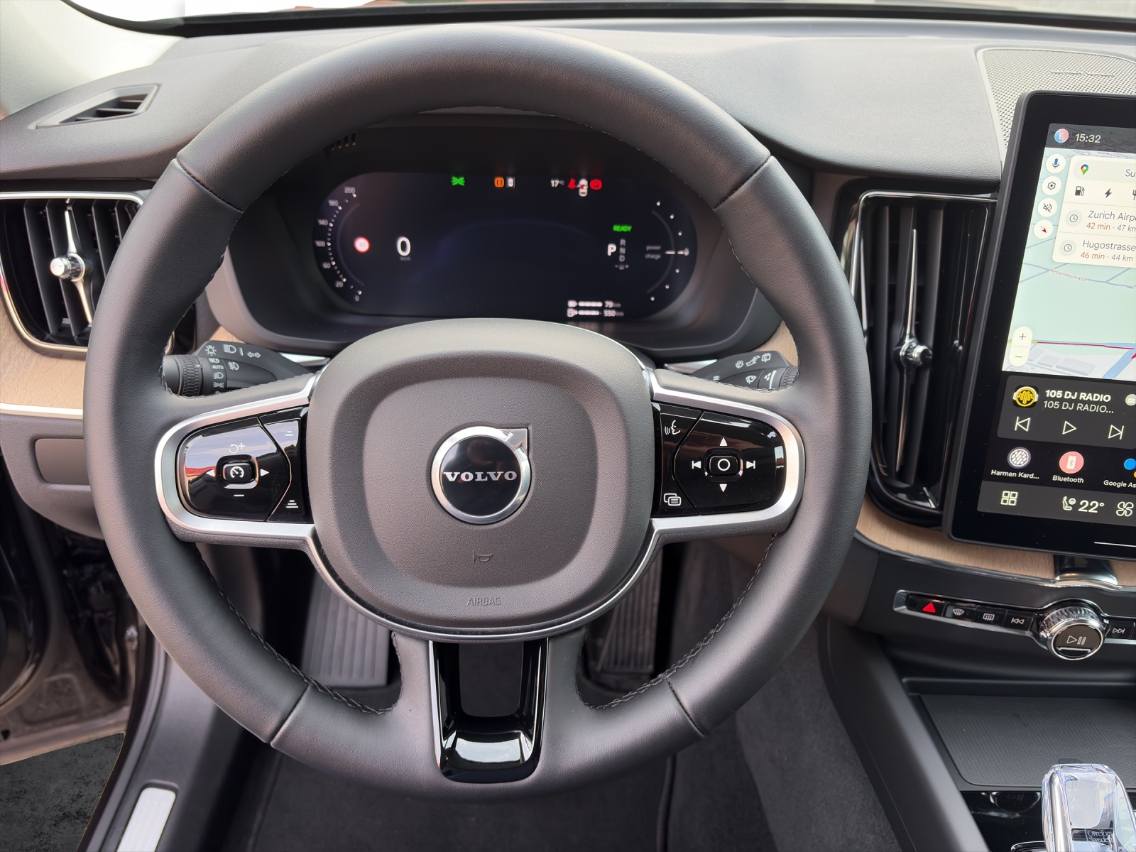 VOLVO XC60 2.0 T8 TE Plus Dark eAWD-image-10