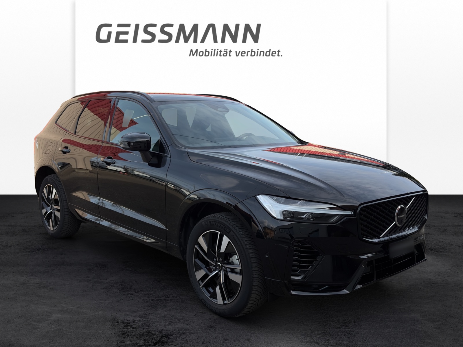VOLVO XC60 2.0 T8 TE Plus Dark eAWD-showroom-element-1