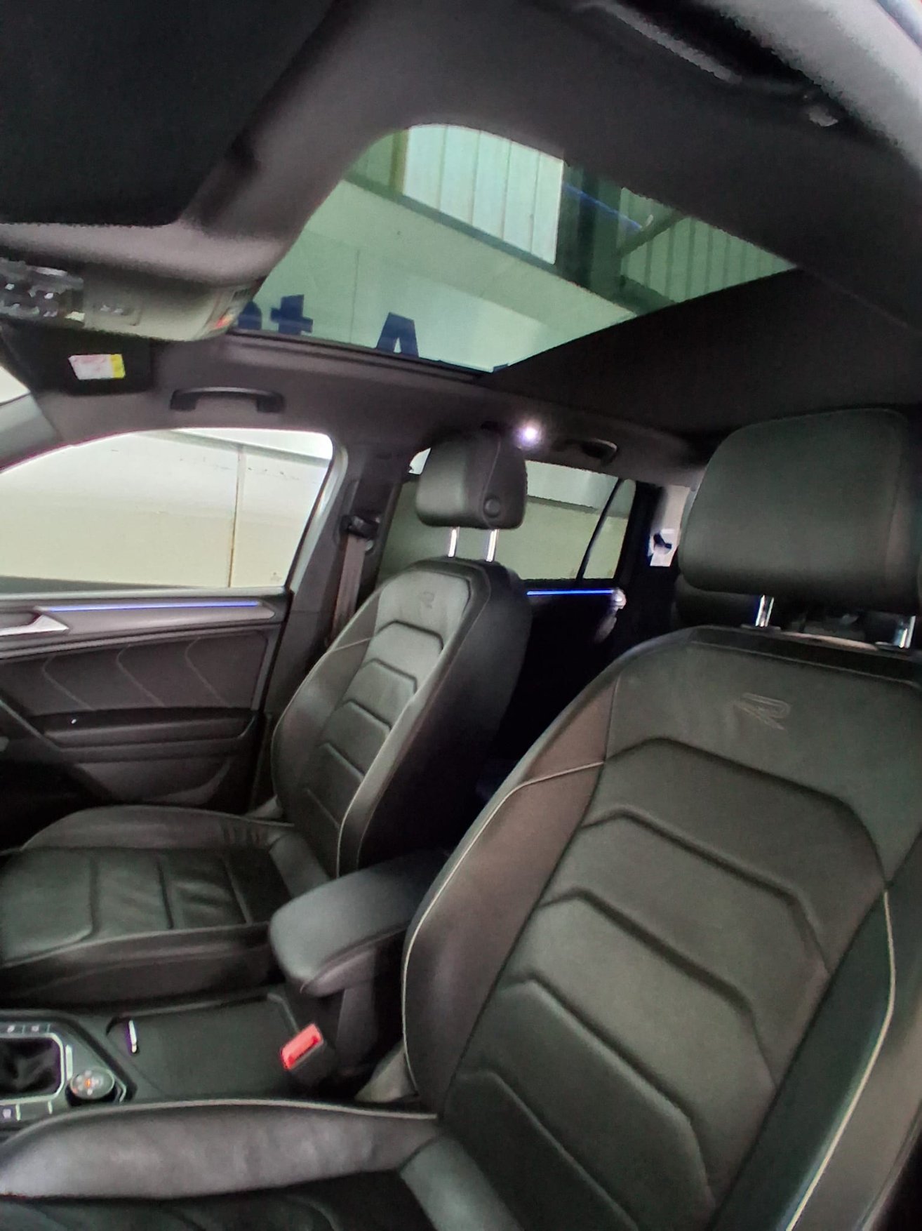 VW Tiguan Allspace 2.0 TSI R-Line DSG-image-10