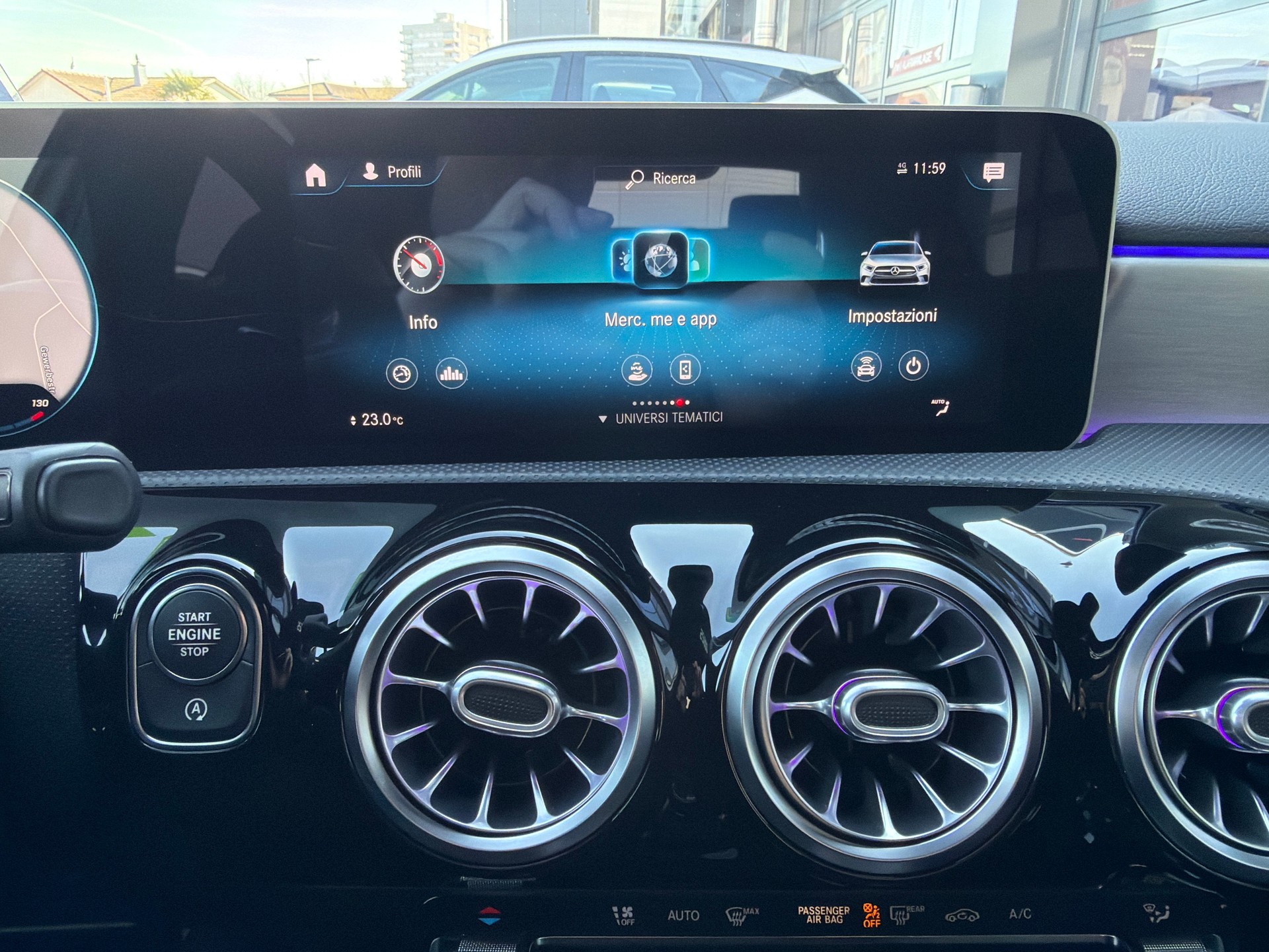 MERCEDES-BENZ A 180 d AMG Line 7G-DCT-image-14