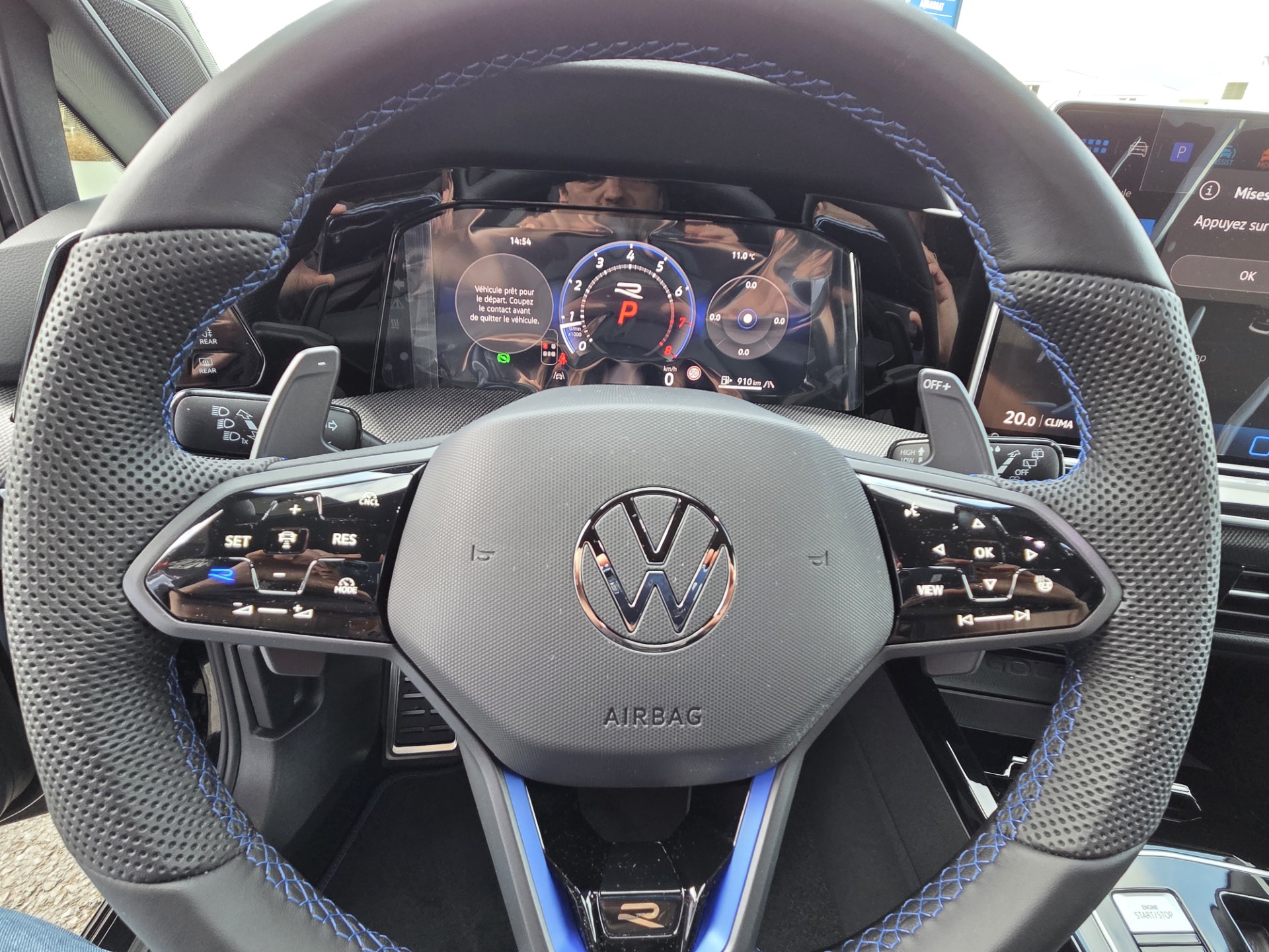 VW Golf 2.0 TSI R DSG 4 Motion-image-11