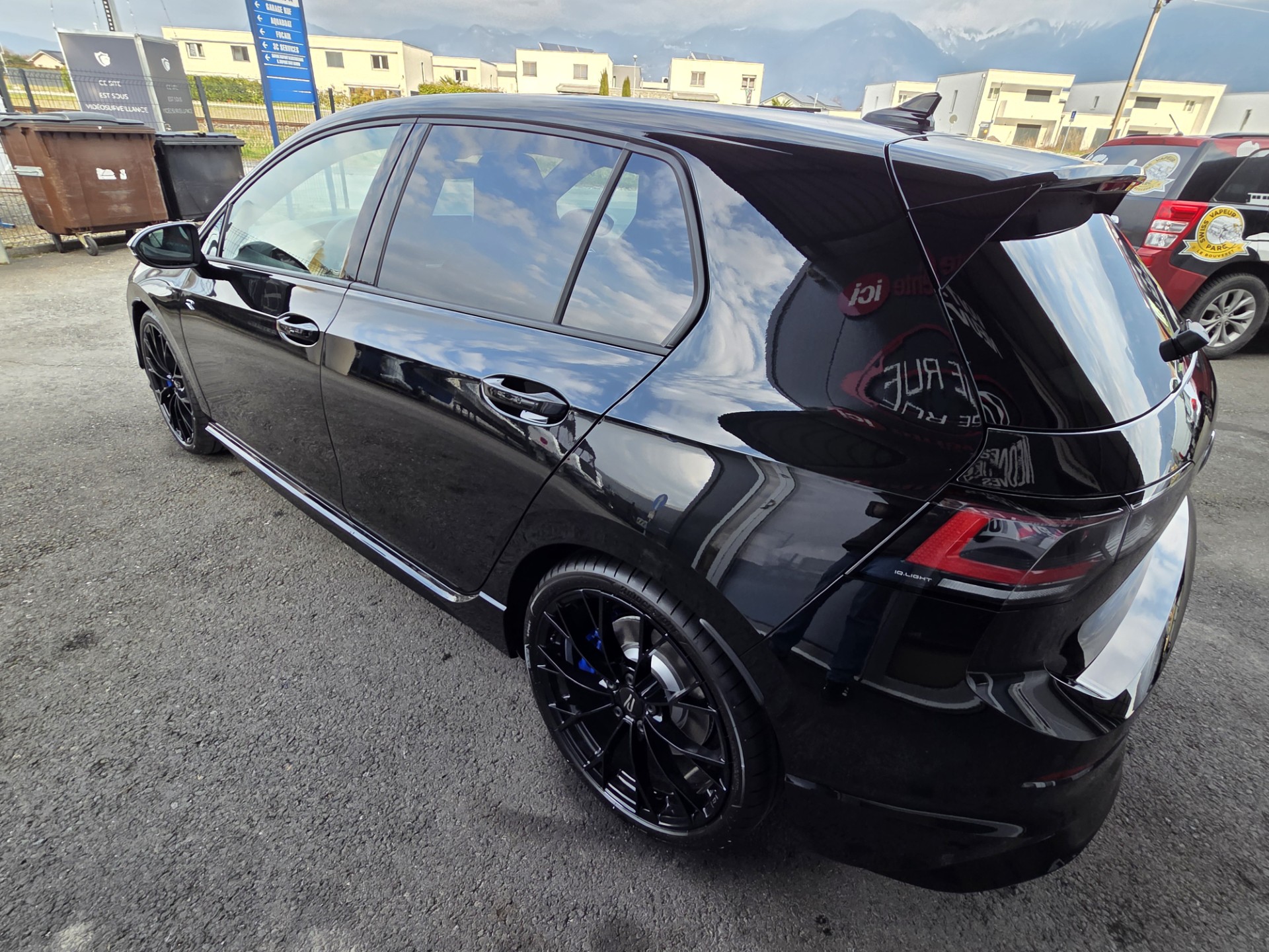 VW Golf 2.0 TSI R DSG 4 Motion-image-4