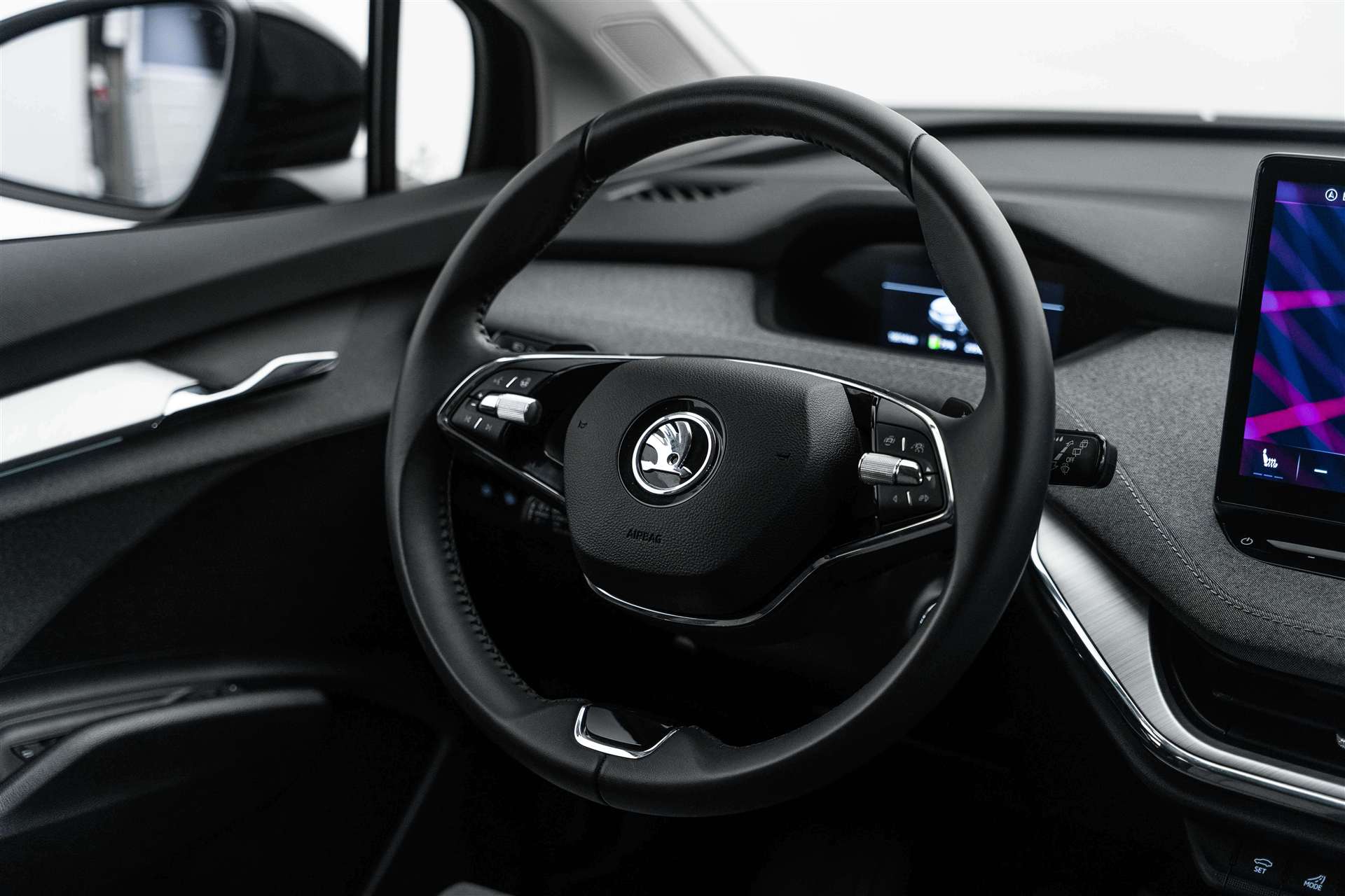 SKODA Enyaq iV 60-image-9