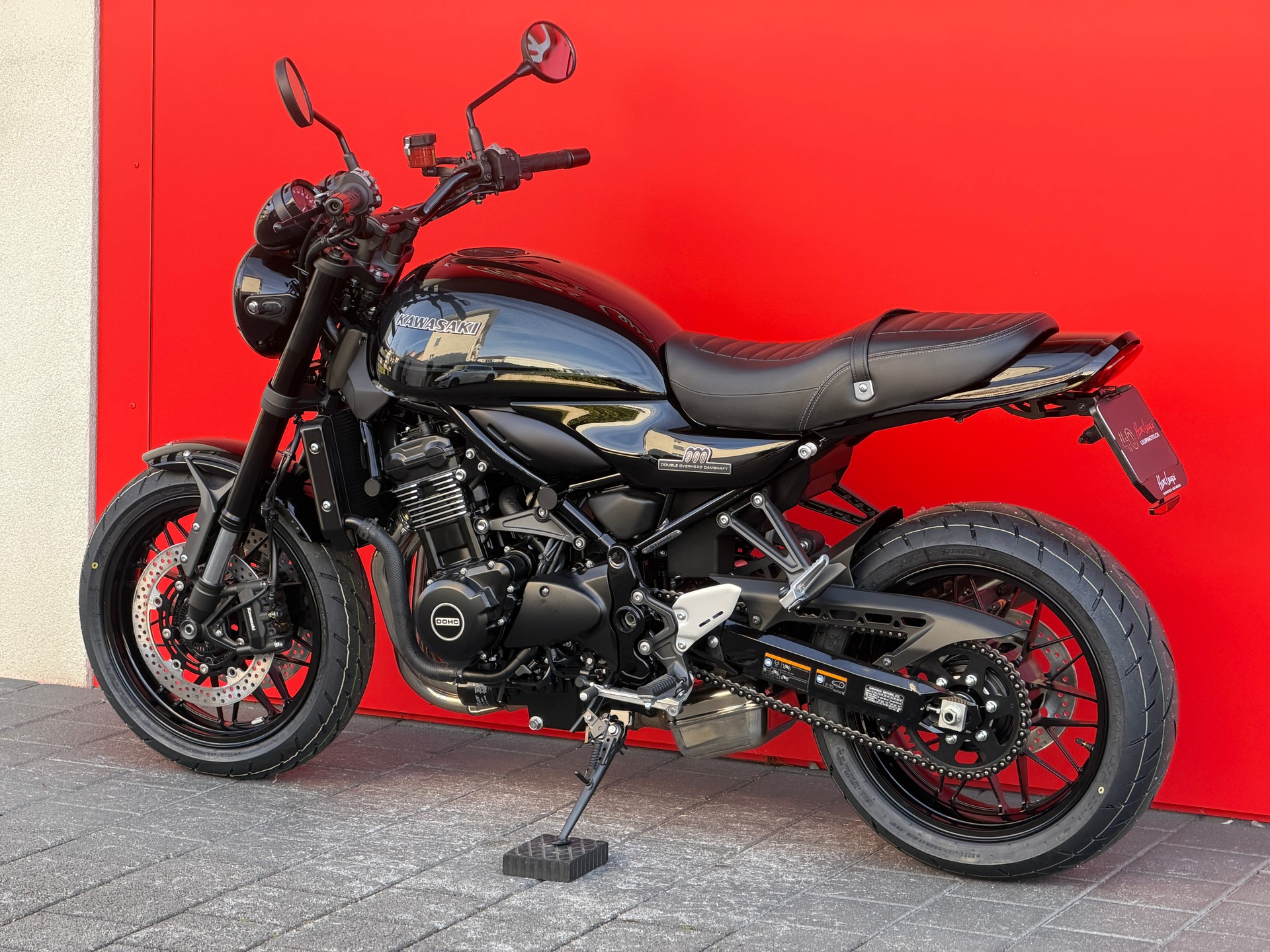 KAWASAKI Z 900 RS (70kW) Black Ball Edition-image-11