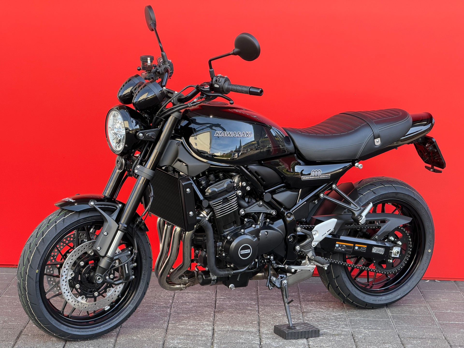 KAWASAKI Z 900 RS (70kW) Black Ball Edition-image-2