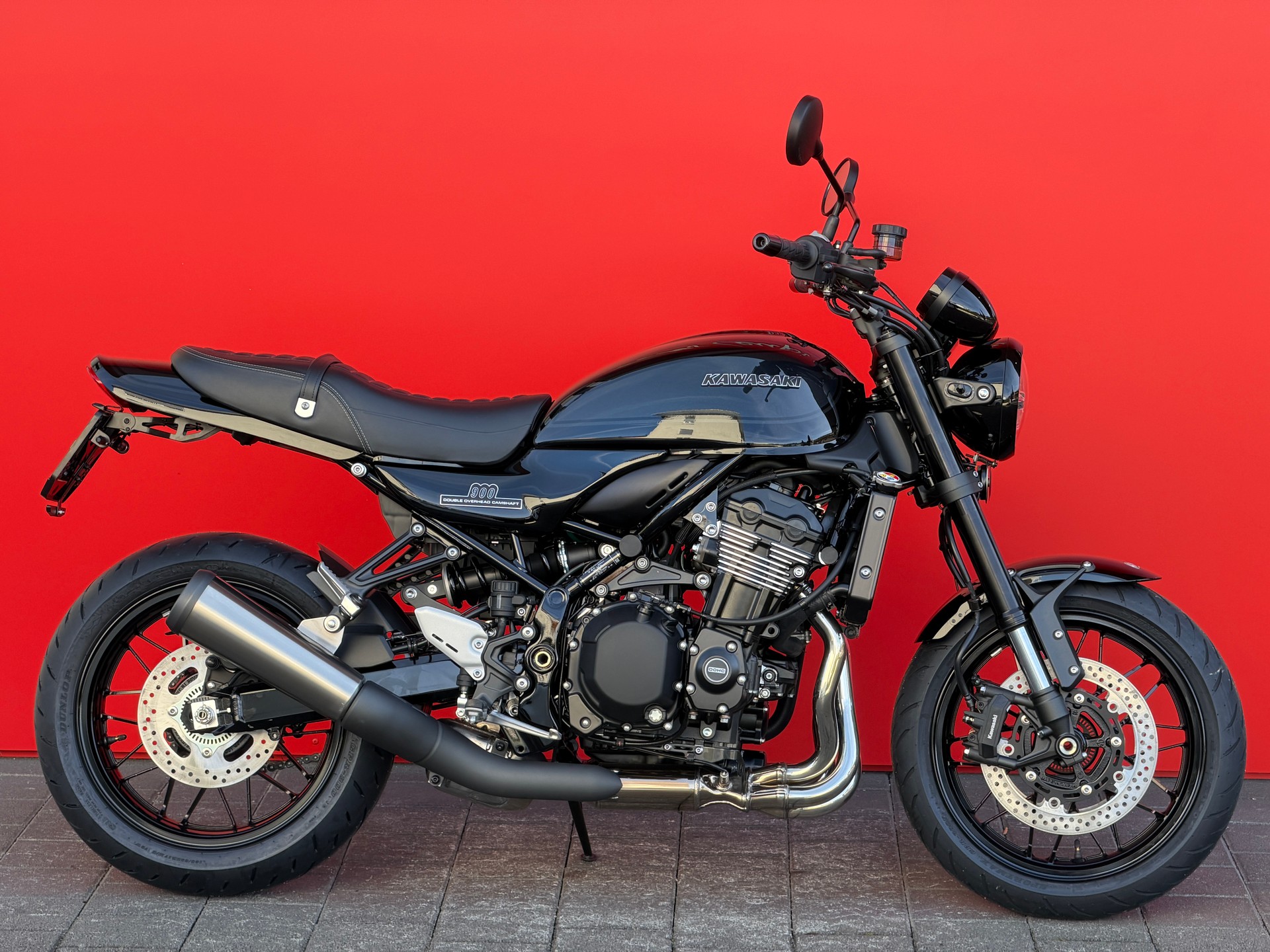 KAWASAKI Z 900 RS (70kW) Black Ball Edition-image-1