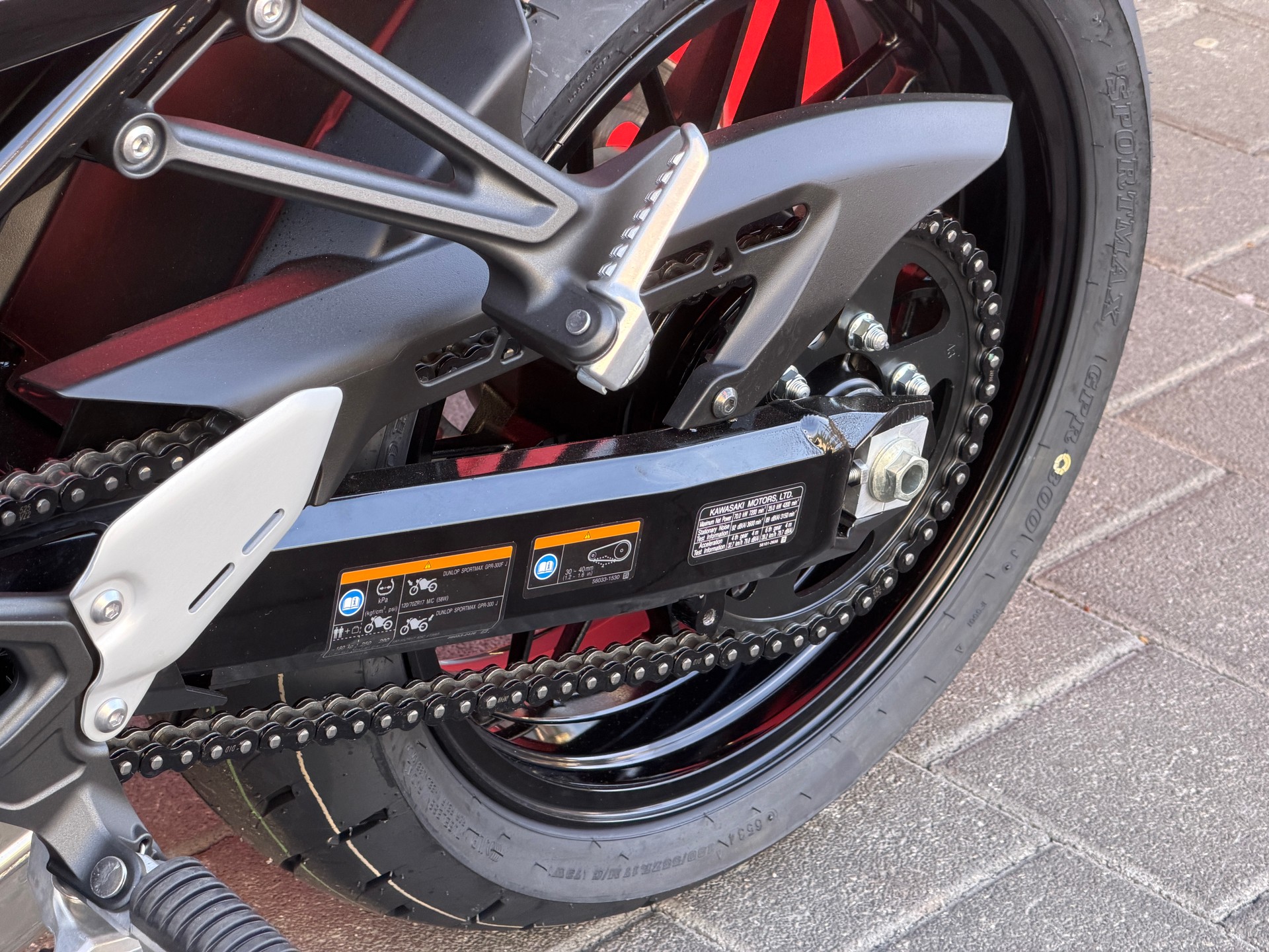 KAWASAKI Z 900 RS (70kW) Black Ball Edition-image-7
