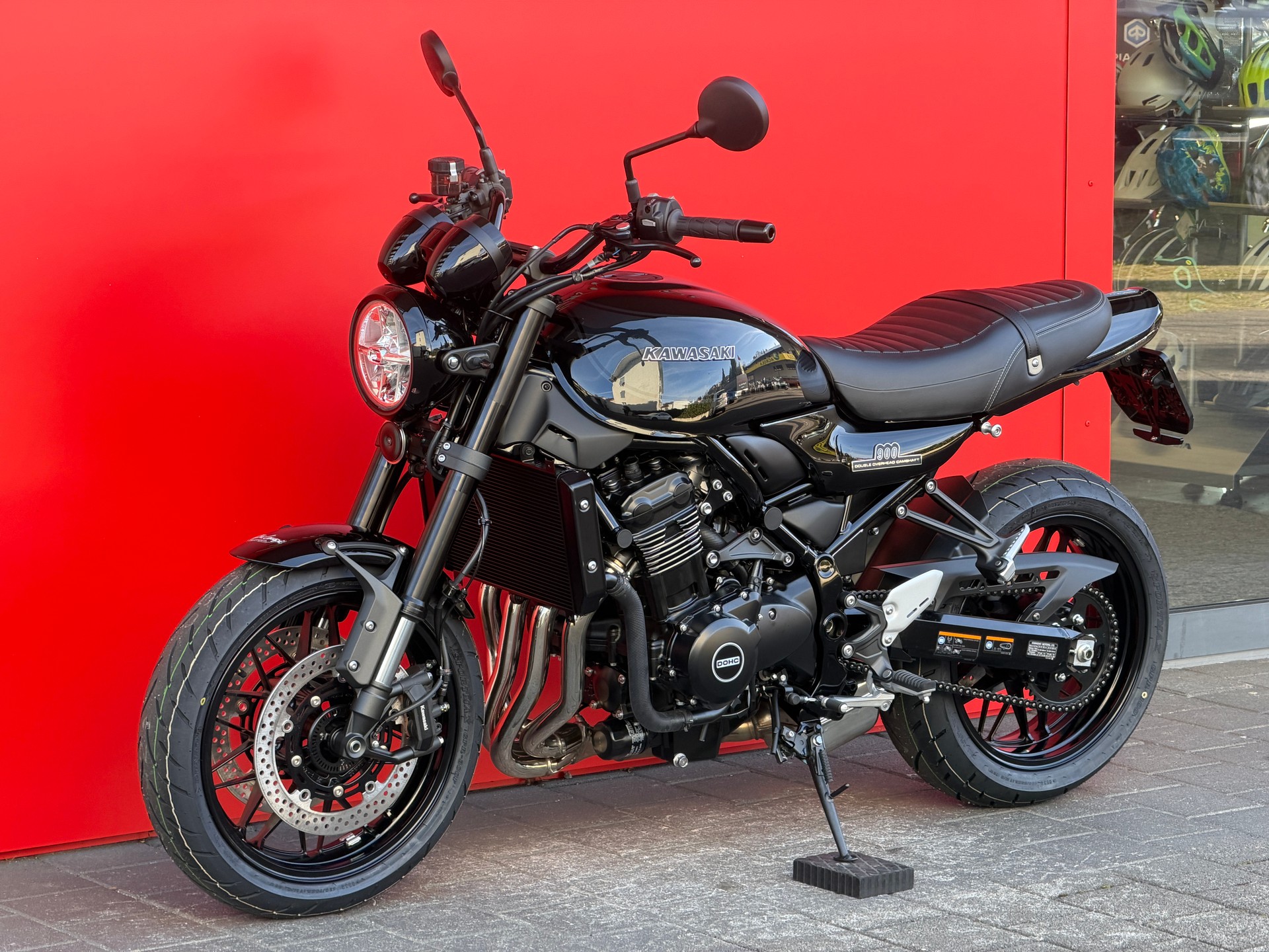 KAWASAKI Z 900 RS (70kW) Black Ball Edition-image-10
