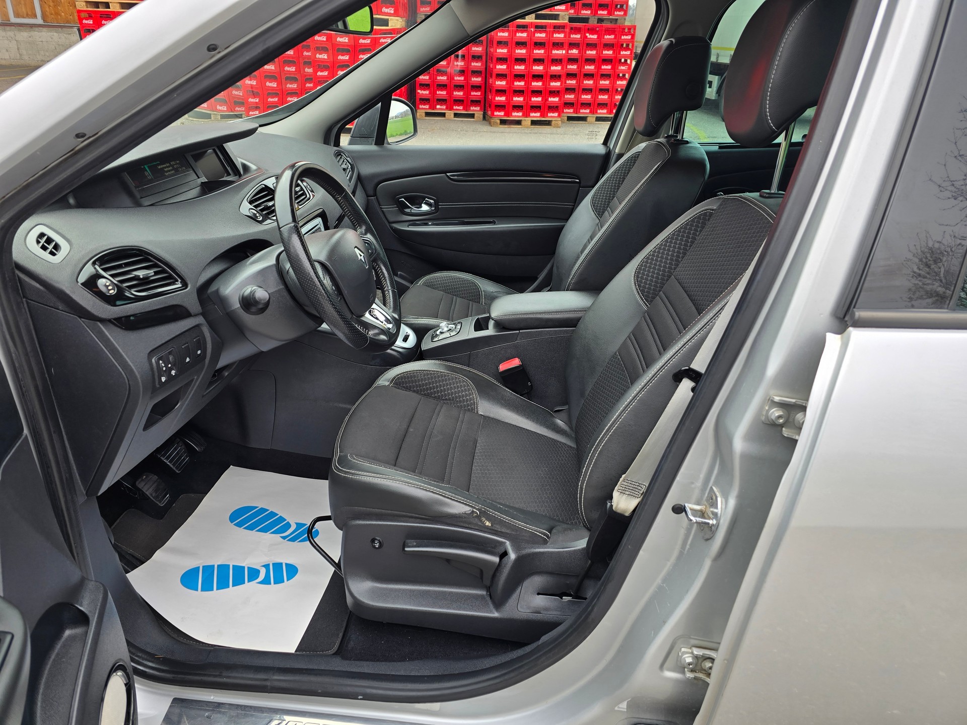 RENAULT Grand Scénic 1.6 dCi Bose-image-10