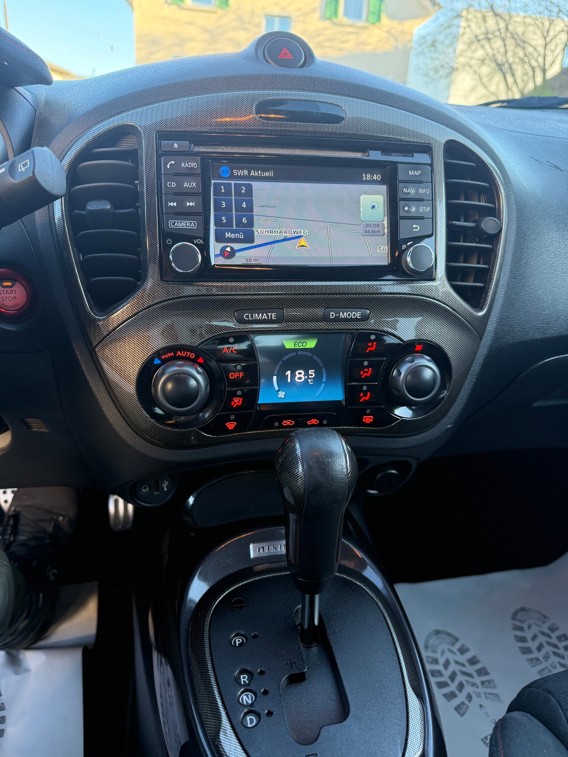 NISSAN Juke 1.6 DIG-T Nismo RS 4x4 Xtronic M-CVT-image-12