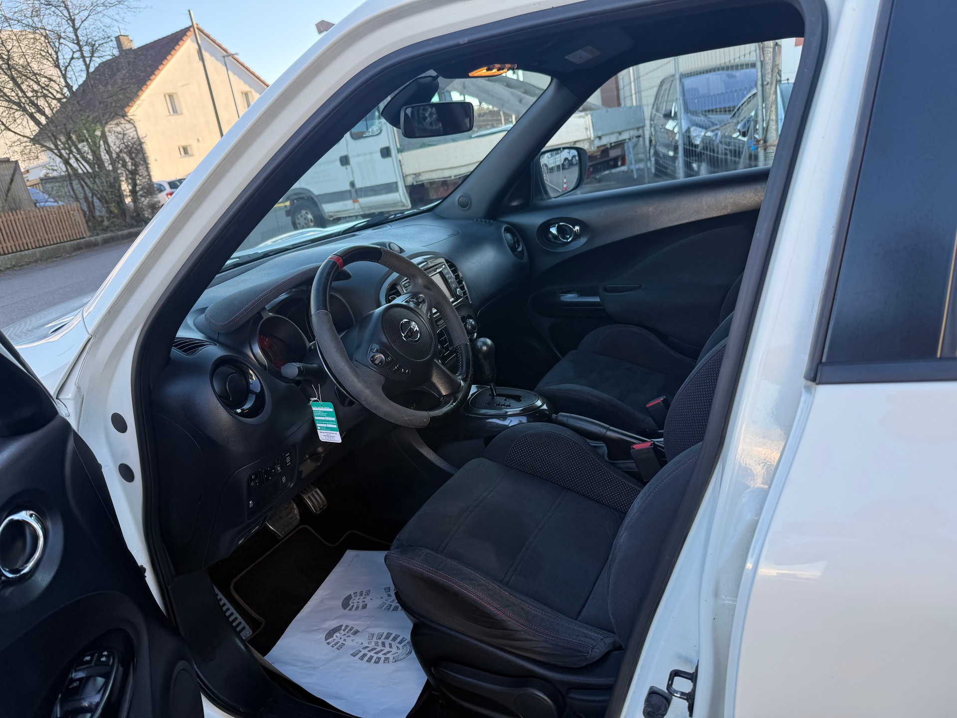 NISSAN Juke 1.6 DIG-T Nismo RS 4x4 Xtronic M-CVT-image-8