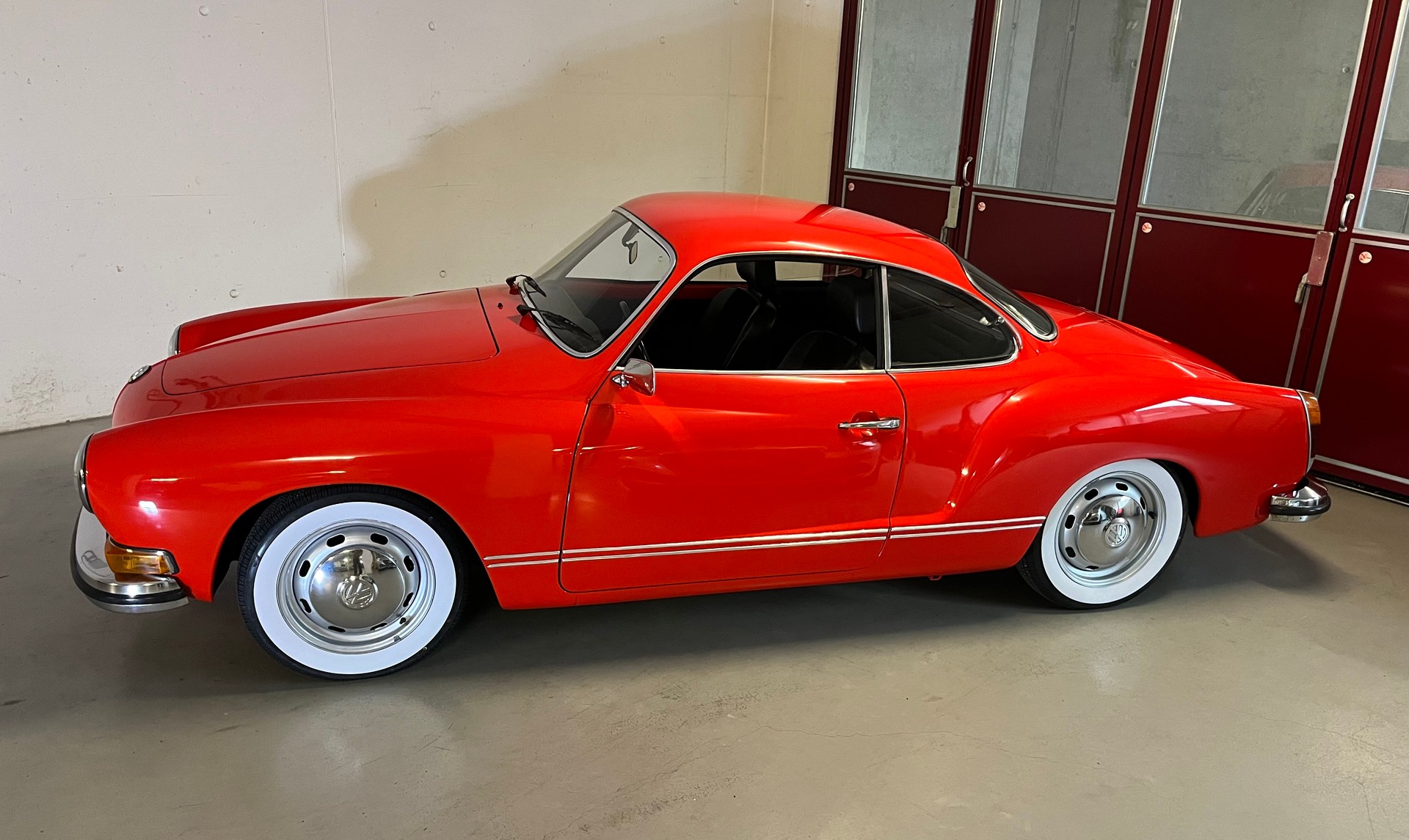 VW KARMANN-GHIA-image-1