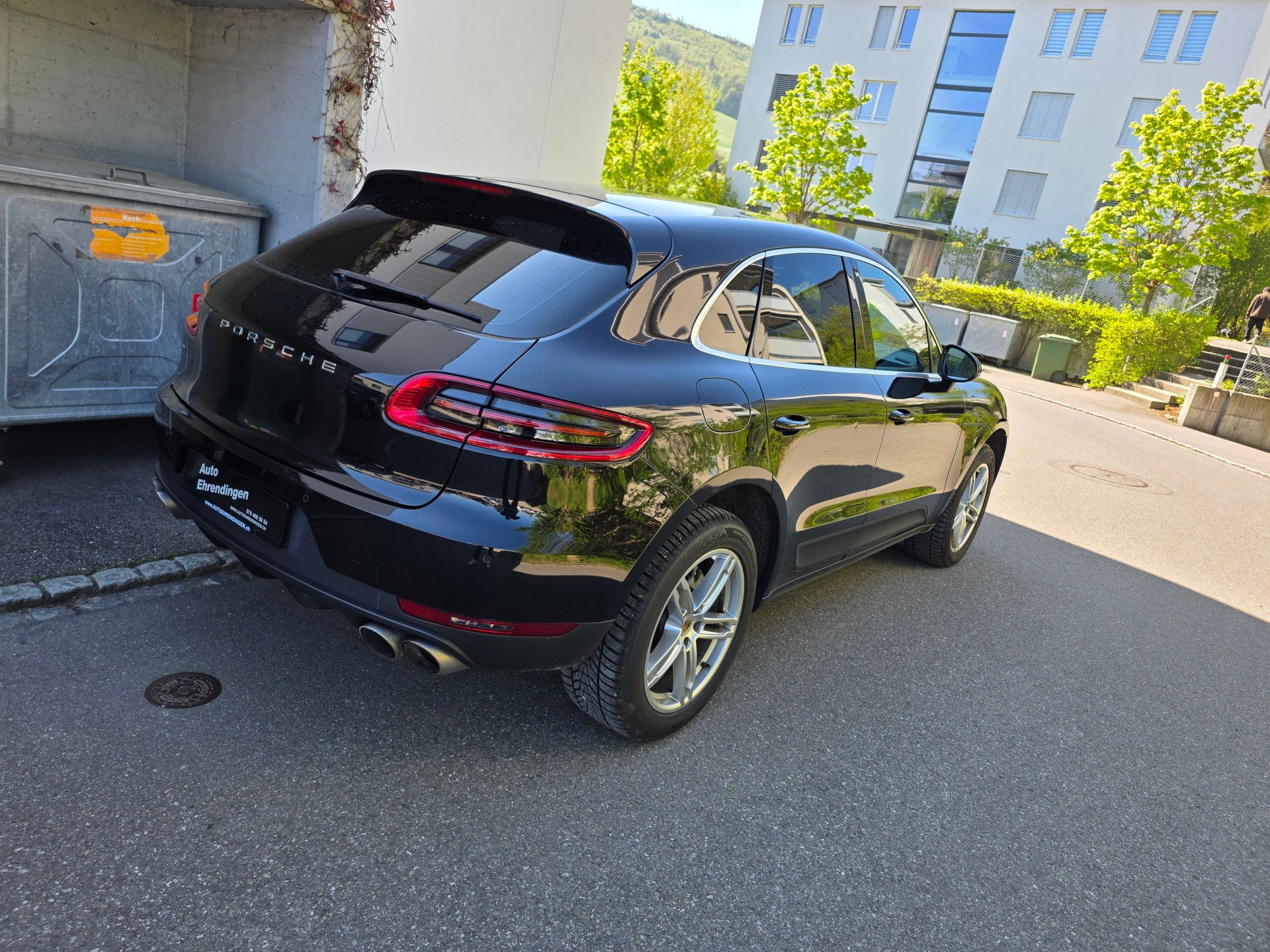 PORSCHE Macan S Diesel PDK-showroom-element-3