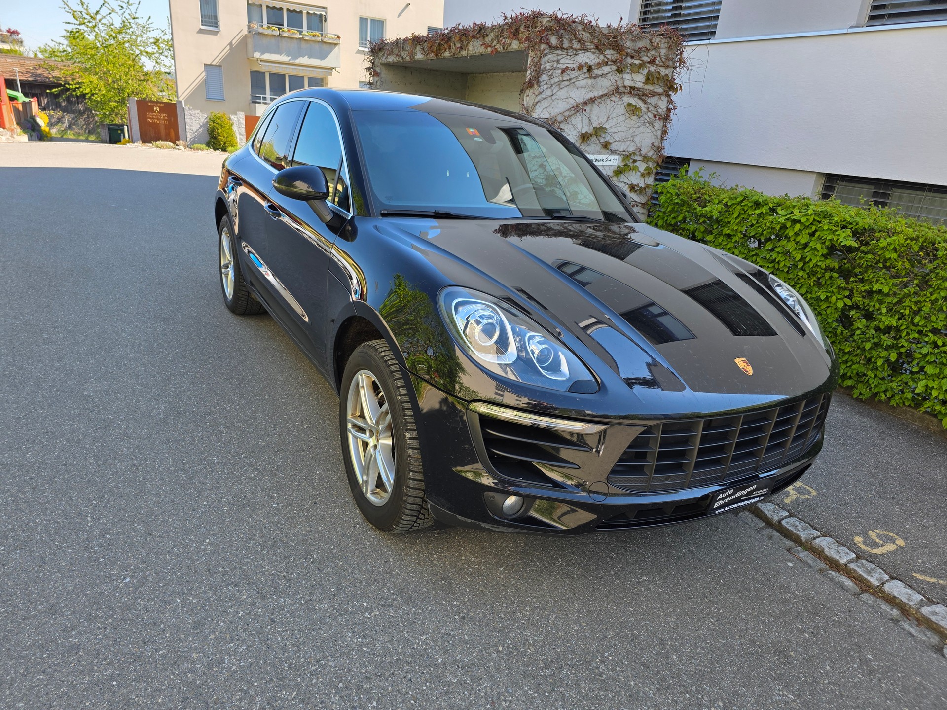 PORSCHE Macan S Diesel PDK-showroom-element-2
