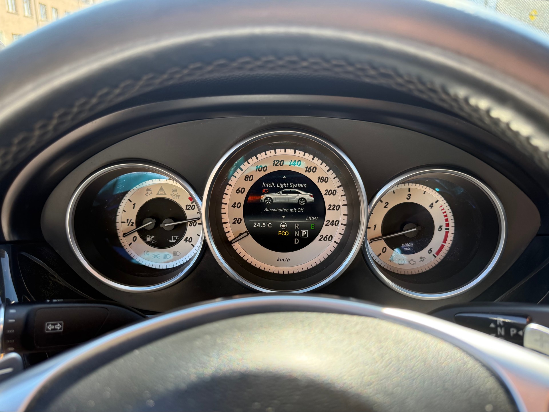 MERCEDES-BENZ CLS 350 d 4Matic 9G-Tronic-image-7