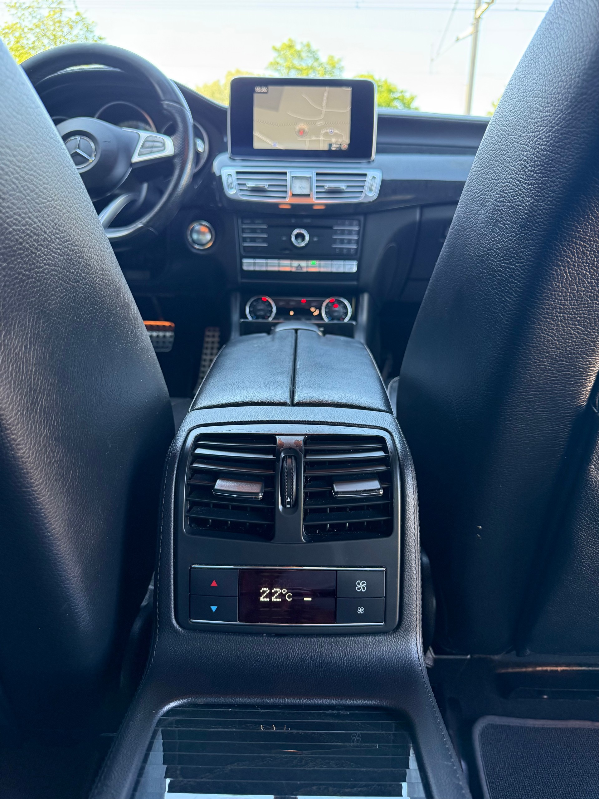 MERCEDES-BENZ CLS 350 d 4Matic 9G-Tronic-image-15