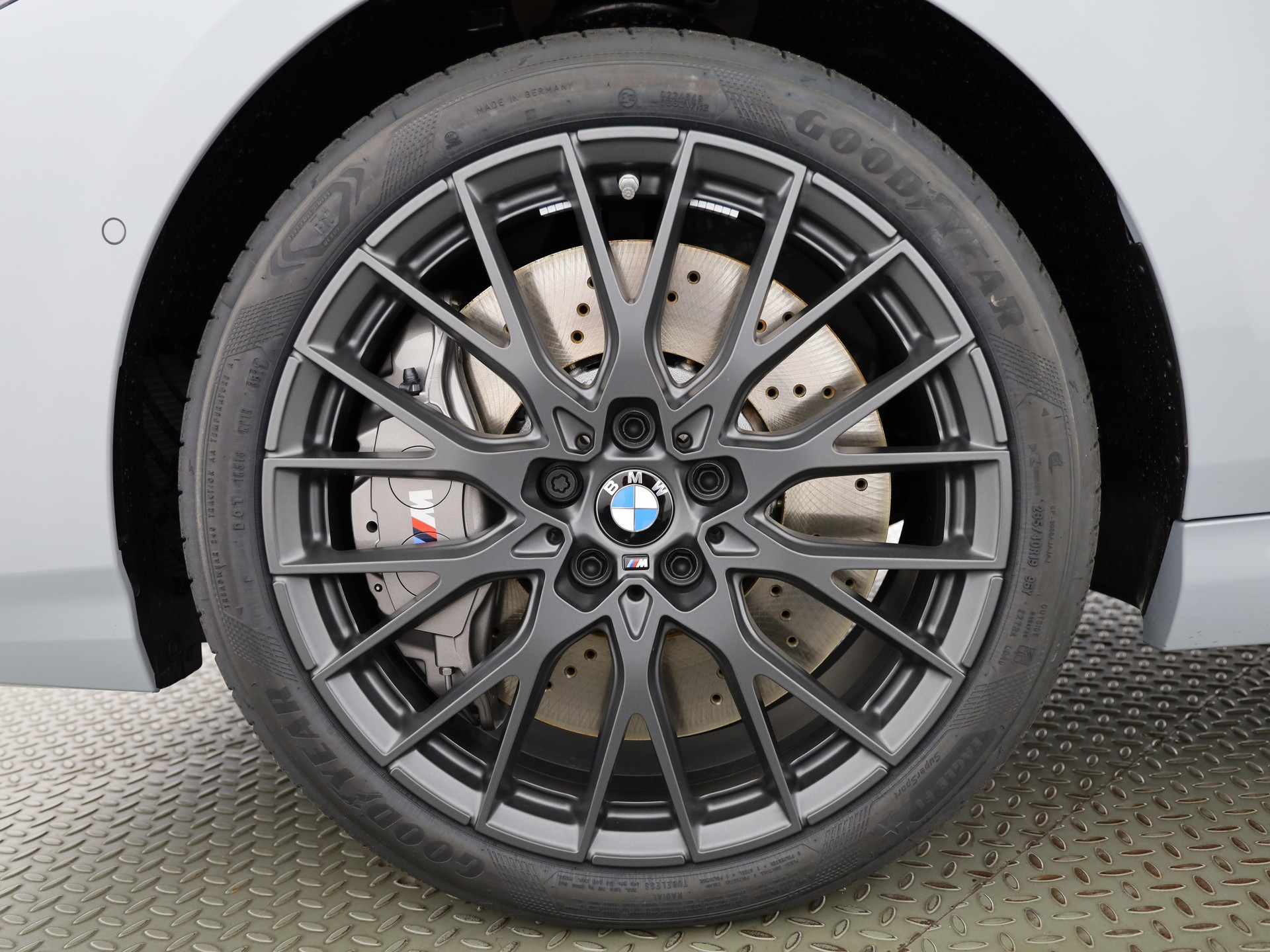BMW M135i xDrive-image-6