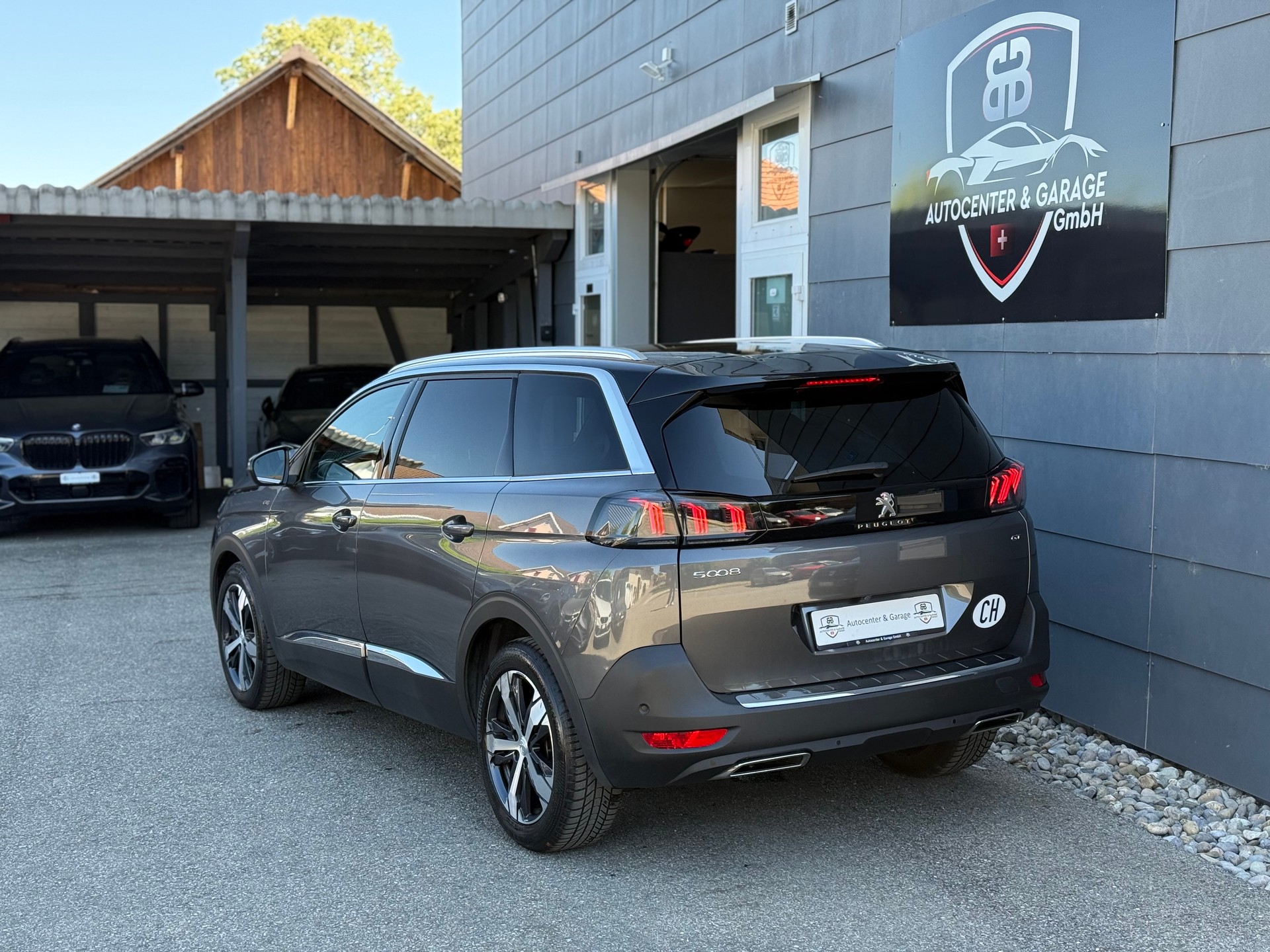PEUGEOT 5008 1.5 BlueHDi GT Pack EAT8 °° 7 Plätzer °°-image-5