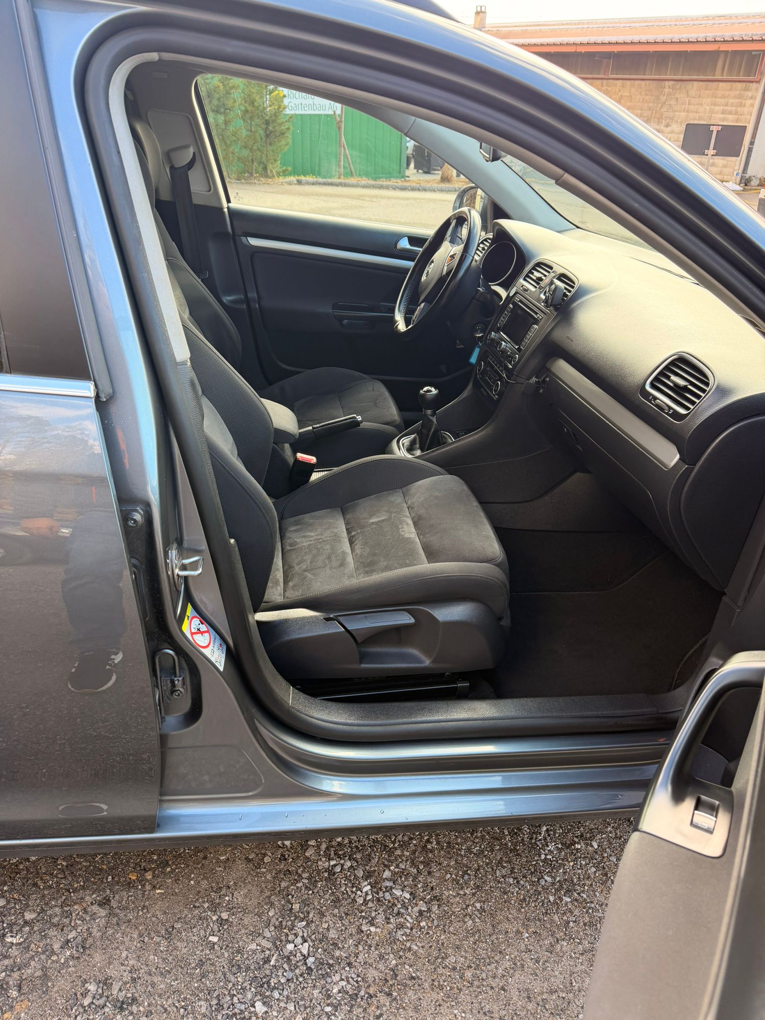VW Golf Variant 2.0 TDI Highline | Frisch MFK | Service Neu | Neue Kupplung | Gepflegt-image-18