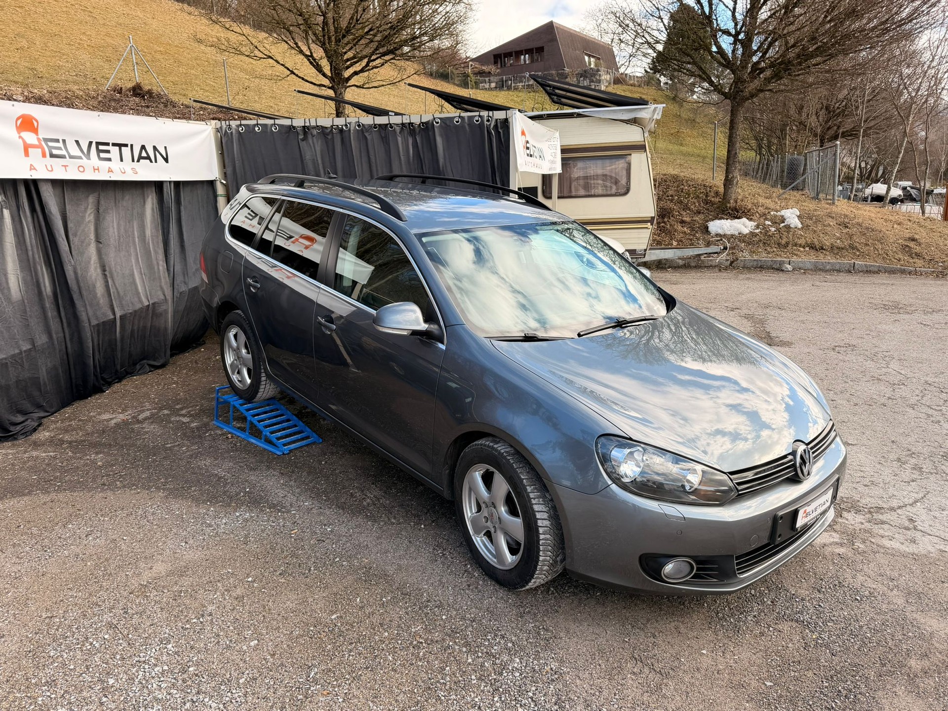 VW Golf Variant 2.0 TDI Highline | Frisch MFK | Service Neu | Neue Kupplung | Gepflegt-image-4