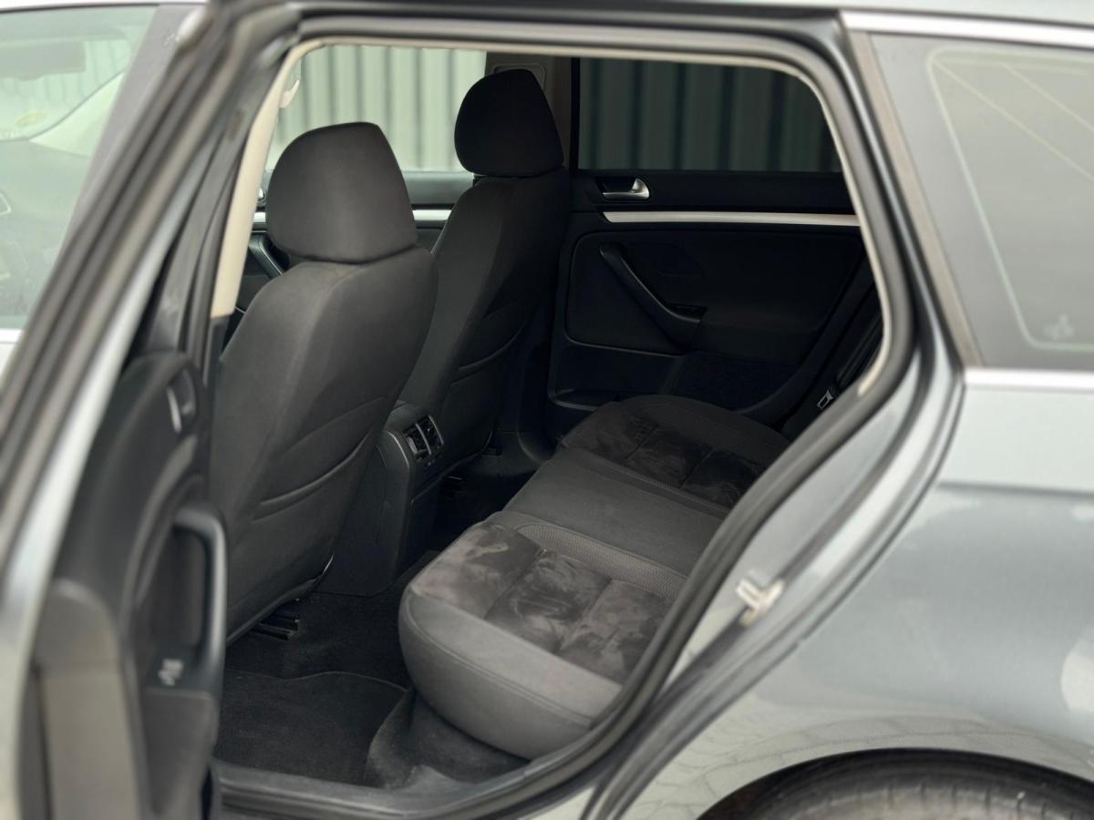 VW Golf Variant 2.0 TDI Highline | Frisch MFK | Service Neu | Neue Kupplung | Gepflegt-image-21