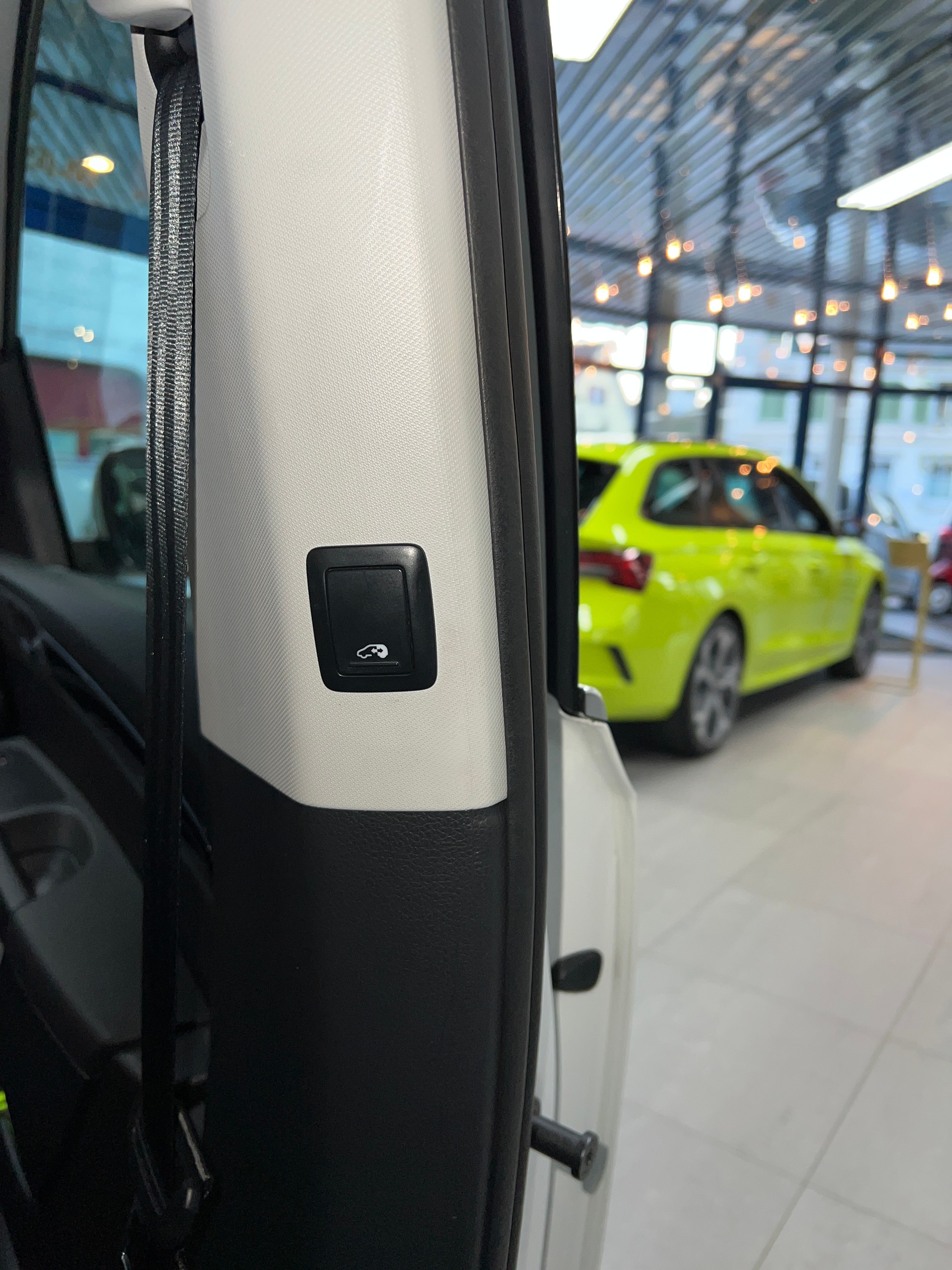 VW Sharan 2.0 TDI BMT Highline 4Motion DSG-image-6