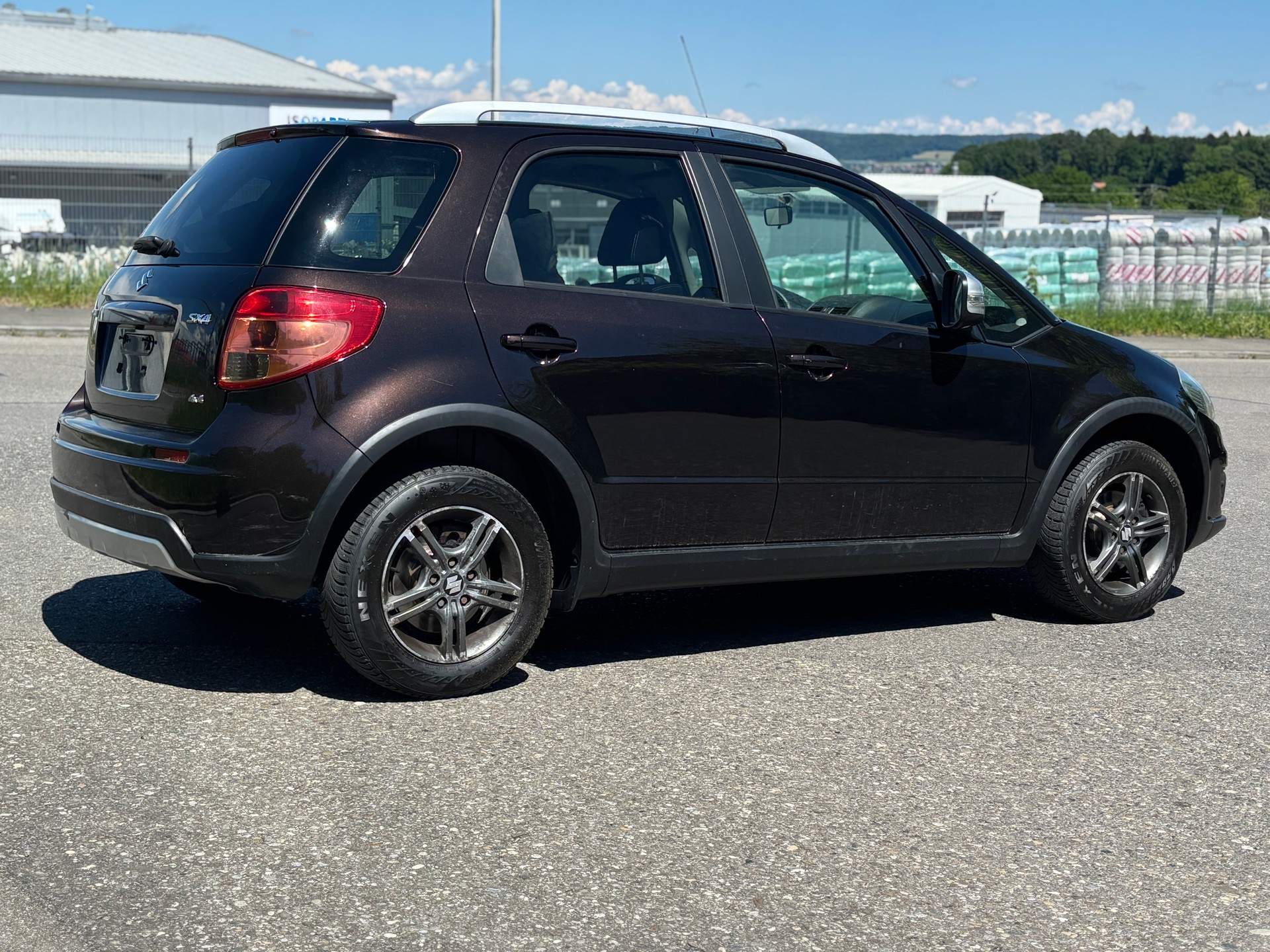 SUZUKI SX4 1.6 16V Compact Top 4WD-showroom-element-3