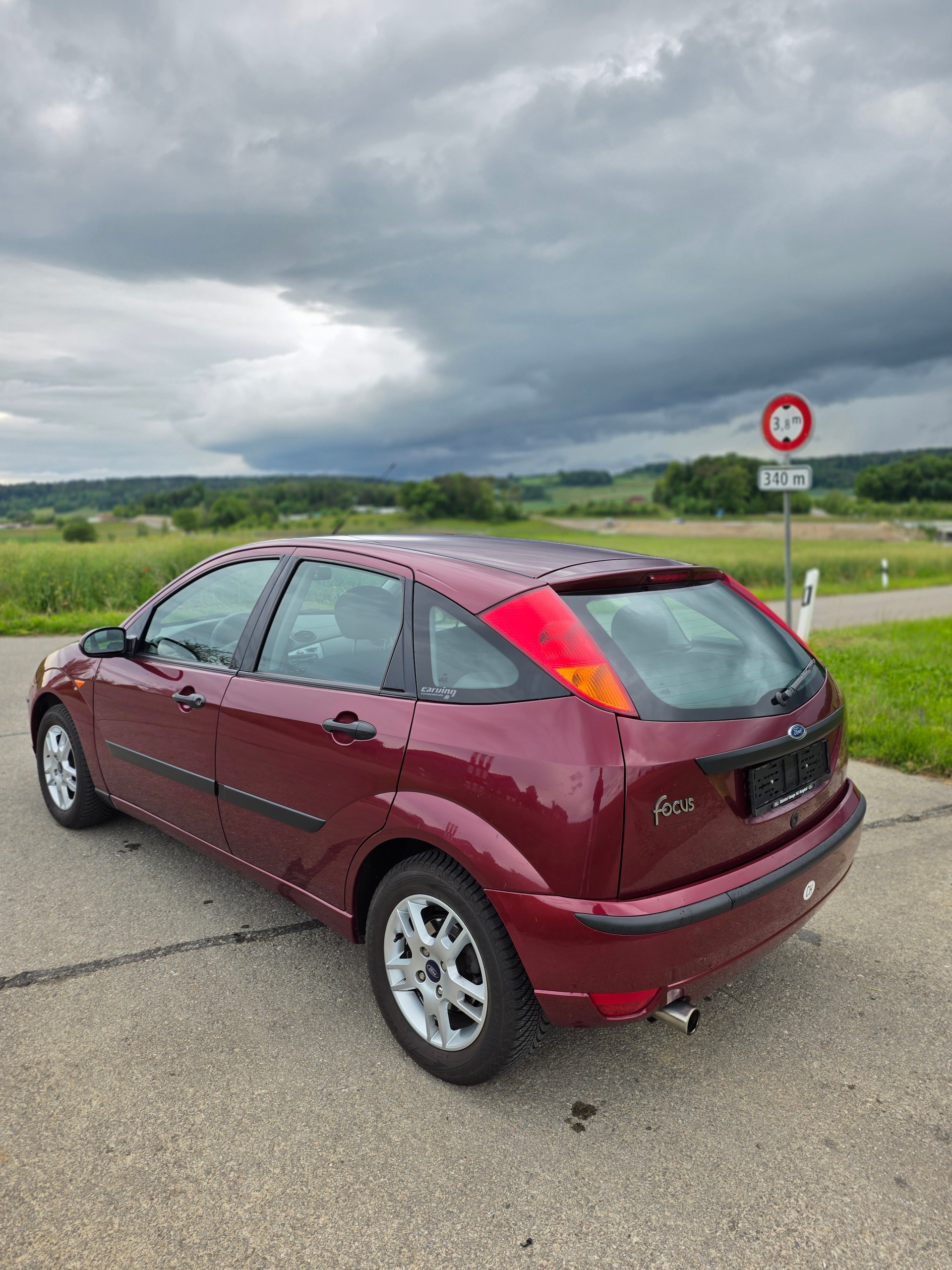 FORD Focus 1.6i 16V Champion-image-6
