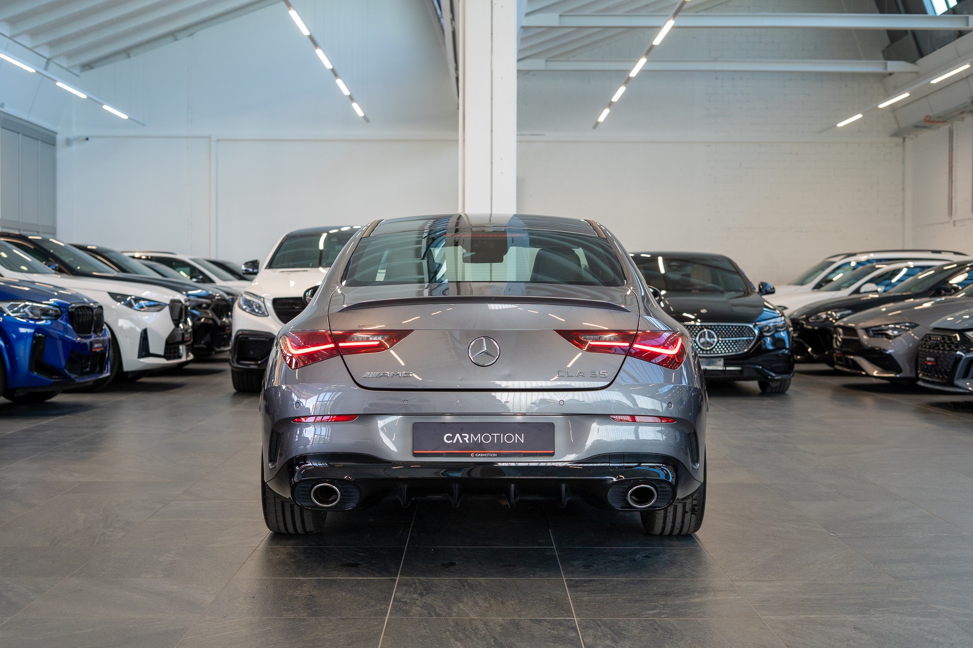 MERCEDES-BENZ CLA 35 AMG 4matic / Facelift / Ambiente-Beleuchtung / Navi-image-4