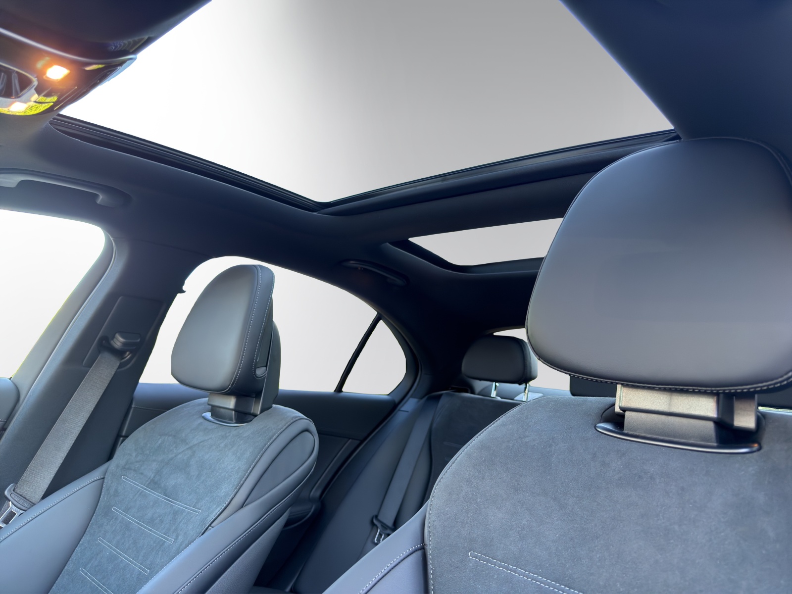 MERCEDES-BENZ C 220 d 4 Matic Swiss Star-image-8