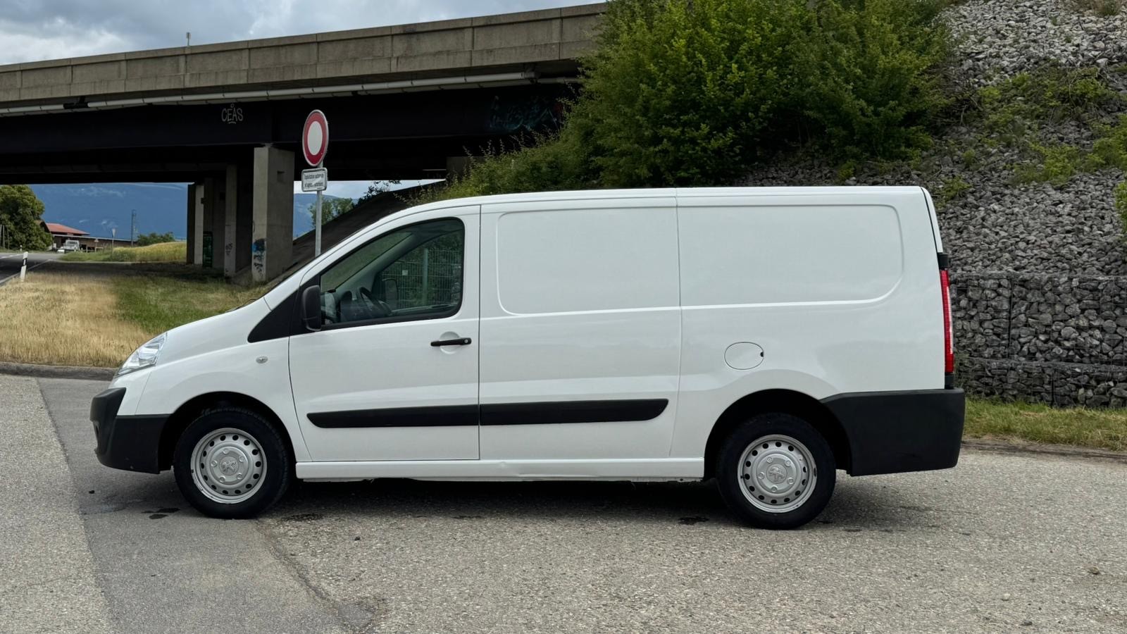 PEUGEOT Expert 2.0 HDi 229 L2H1-showroom-element-2