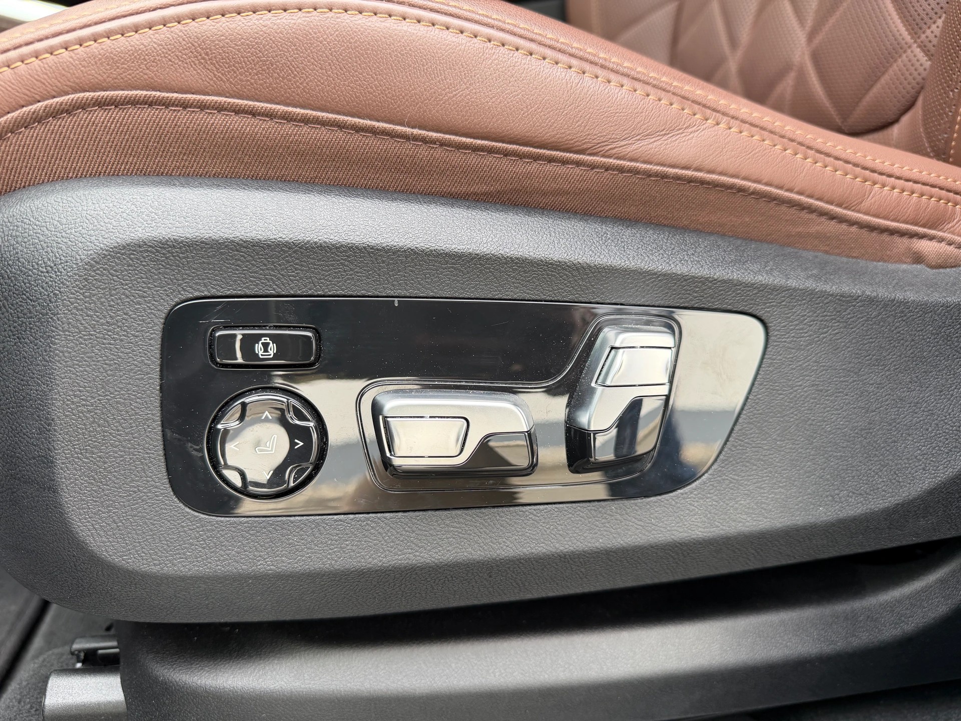 BMW X5 xDrive 48V 30d M Sport Pro Steptronic-image-26
