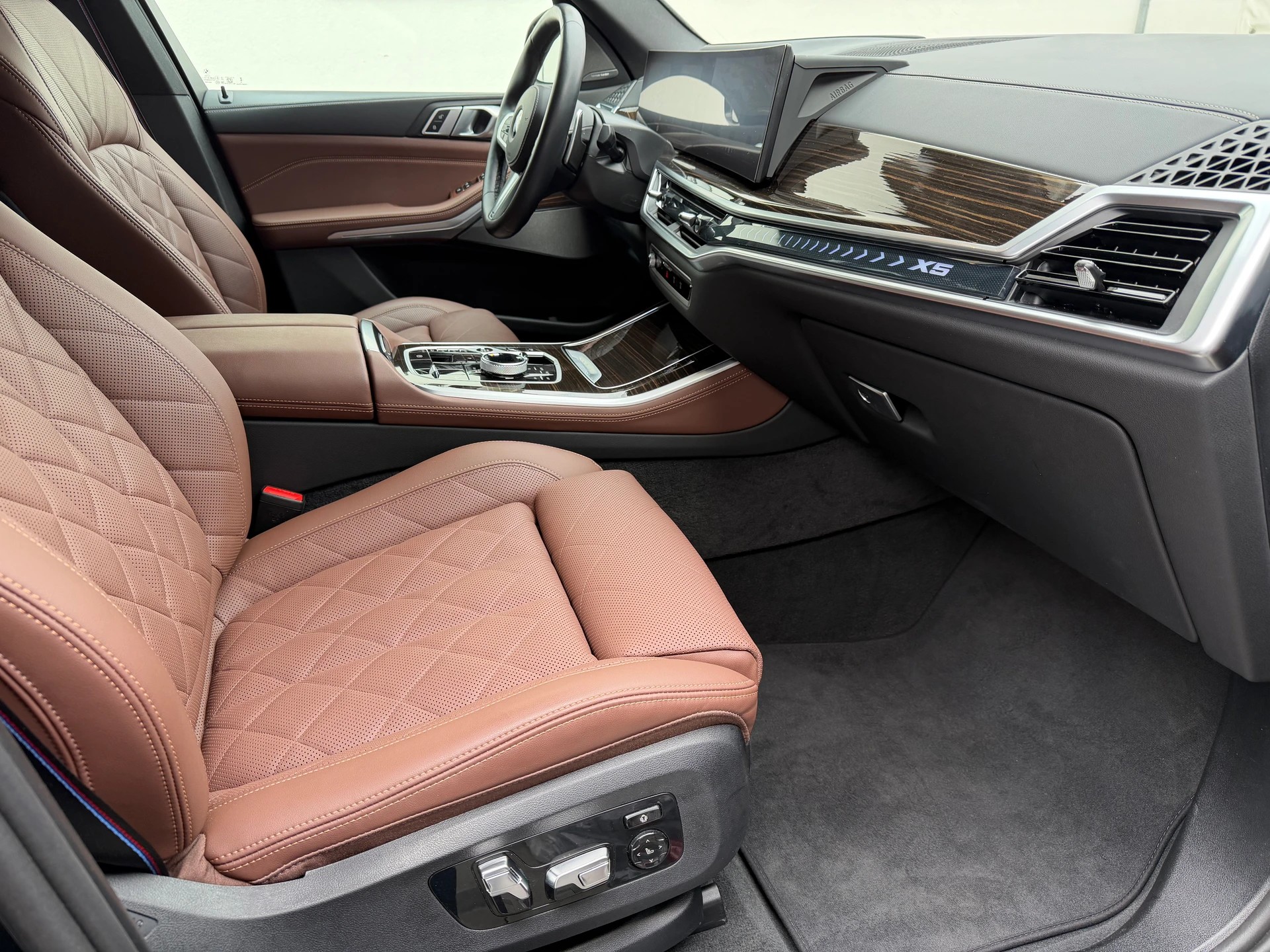 BMW X5 xDrive 48V 30d M Sport Pro Steptronic-image-15
