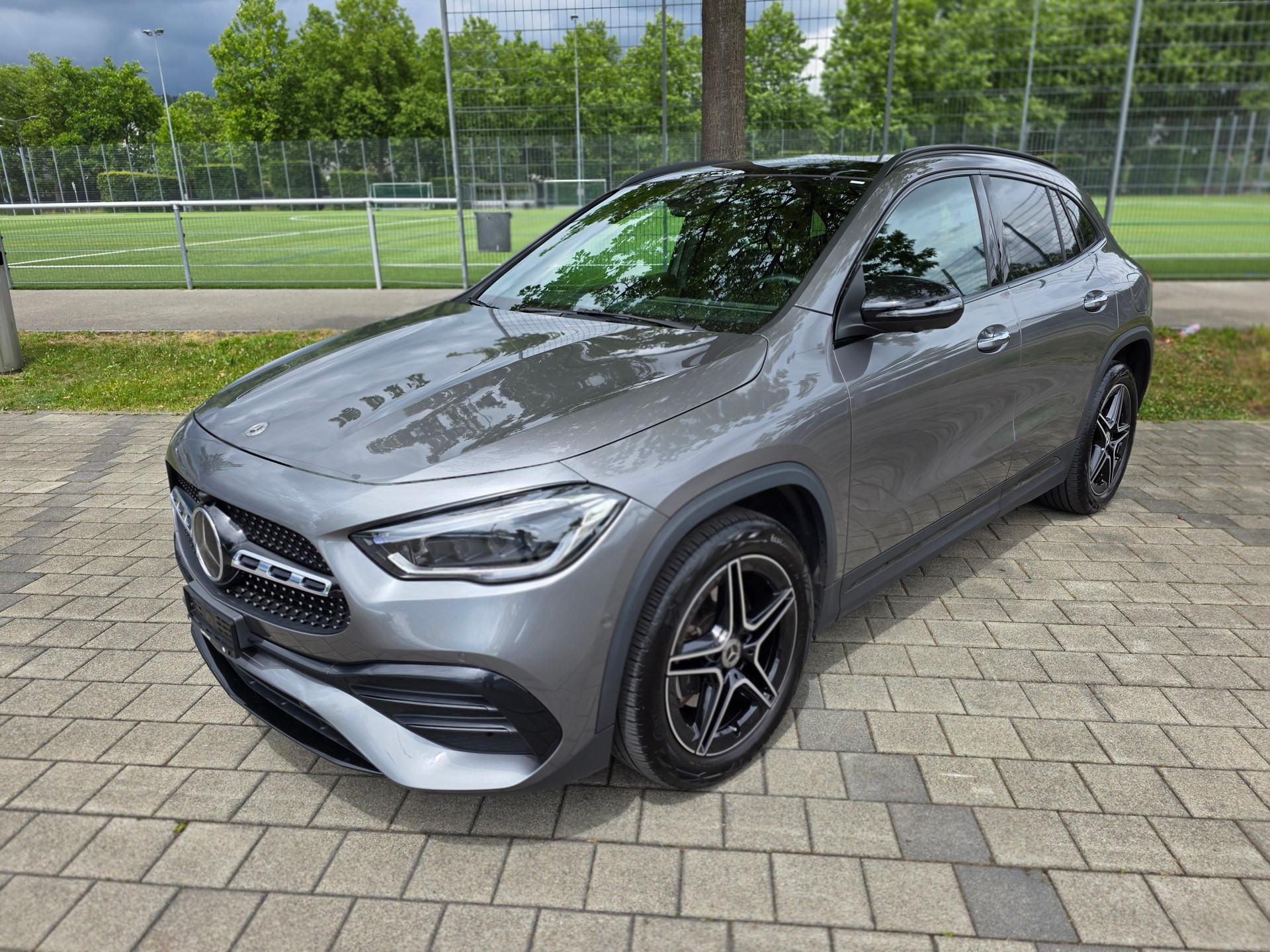 MERCEDES-BENZ GLA 250e AMG Line 8G-DCT