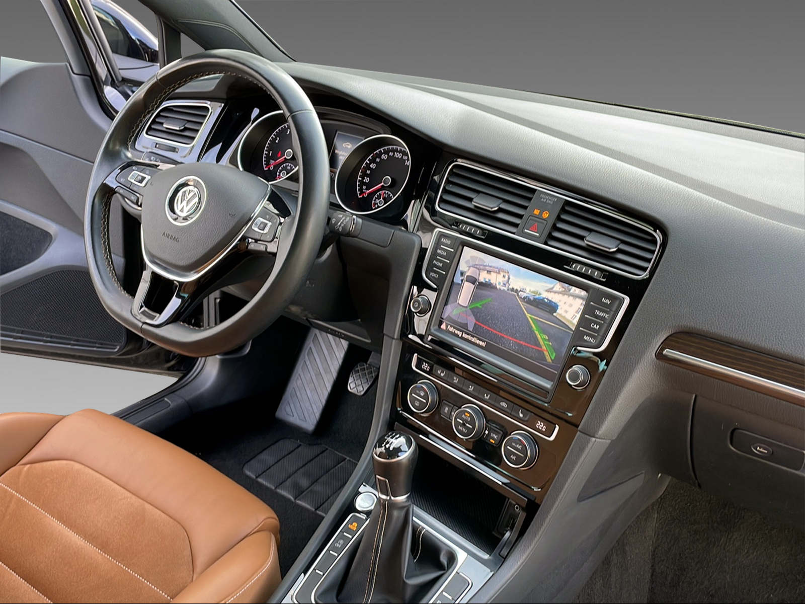 VW Golf VII Variant 1.4 TSI 150 Highline-image-6