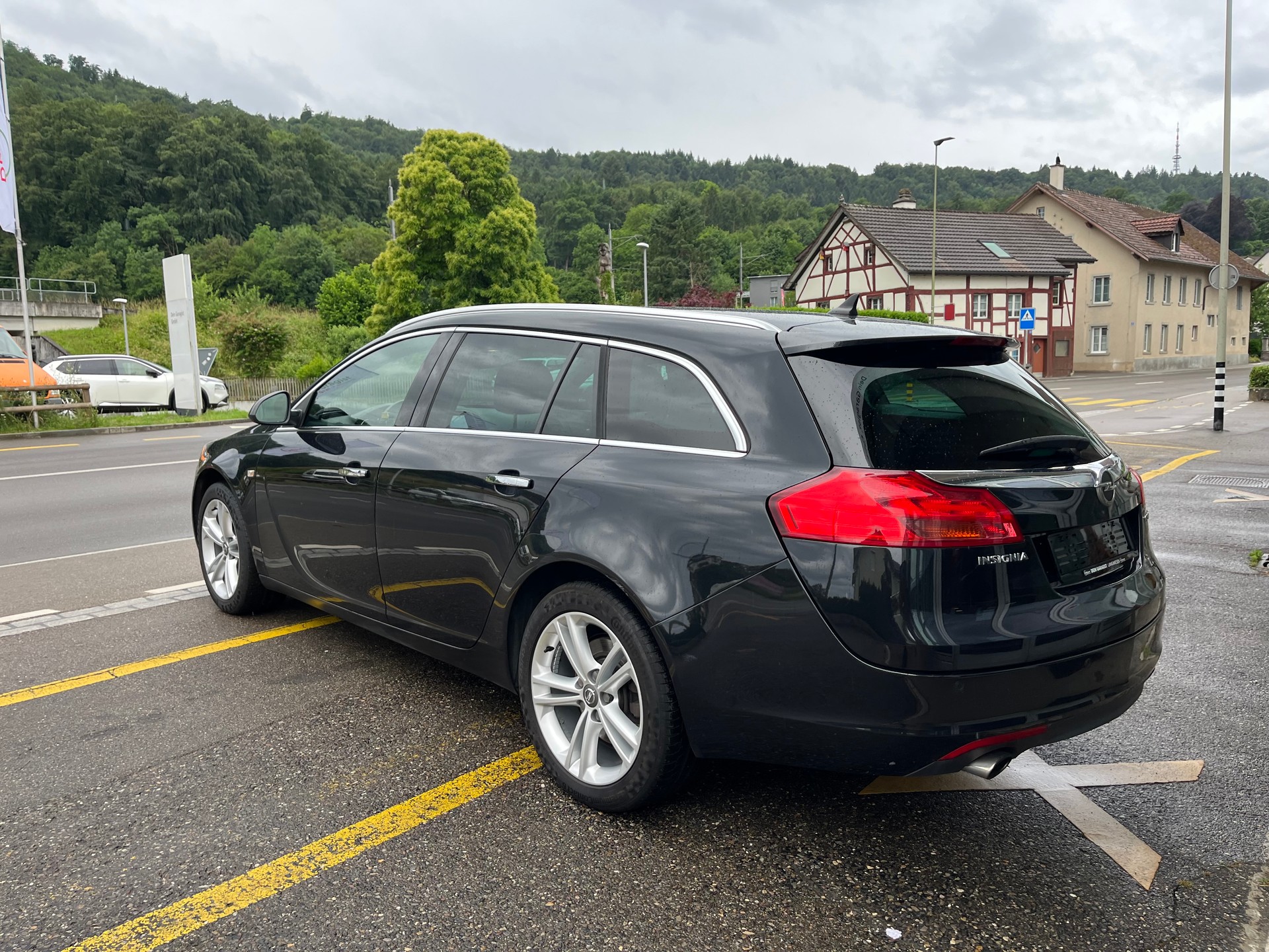 OPEL Insignia ST 2.0 Turbo Cosmo 4WD Aut.-image-1