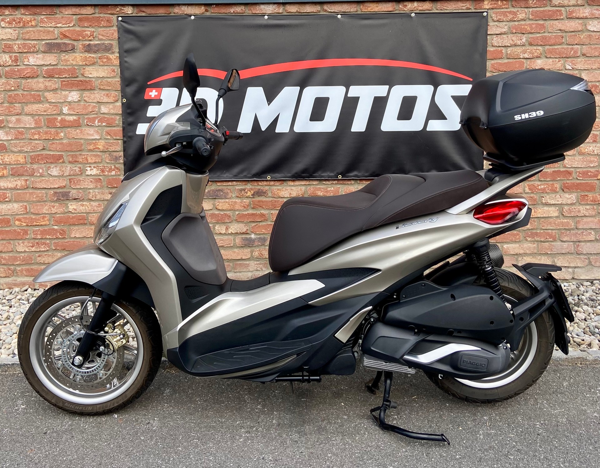 PIAGGIO Beverly 300-image-3