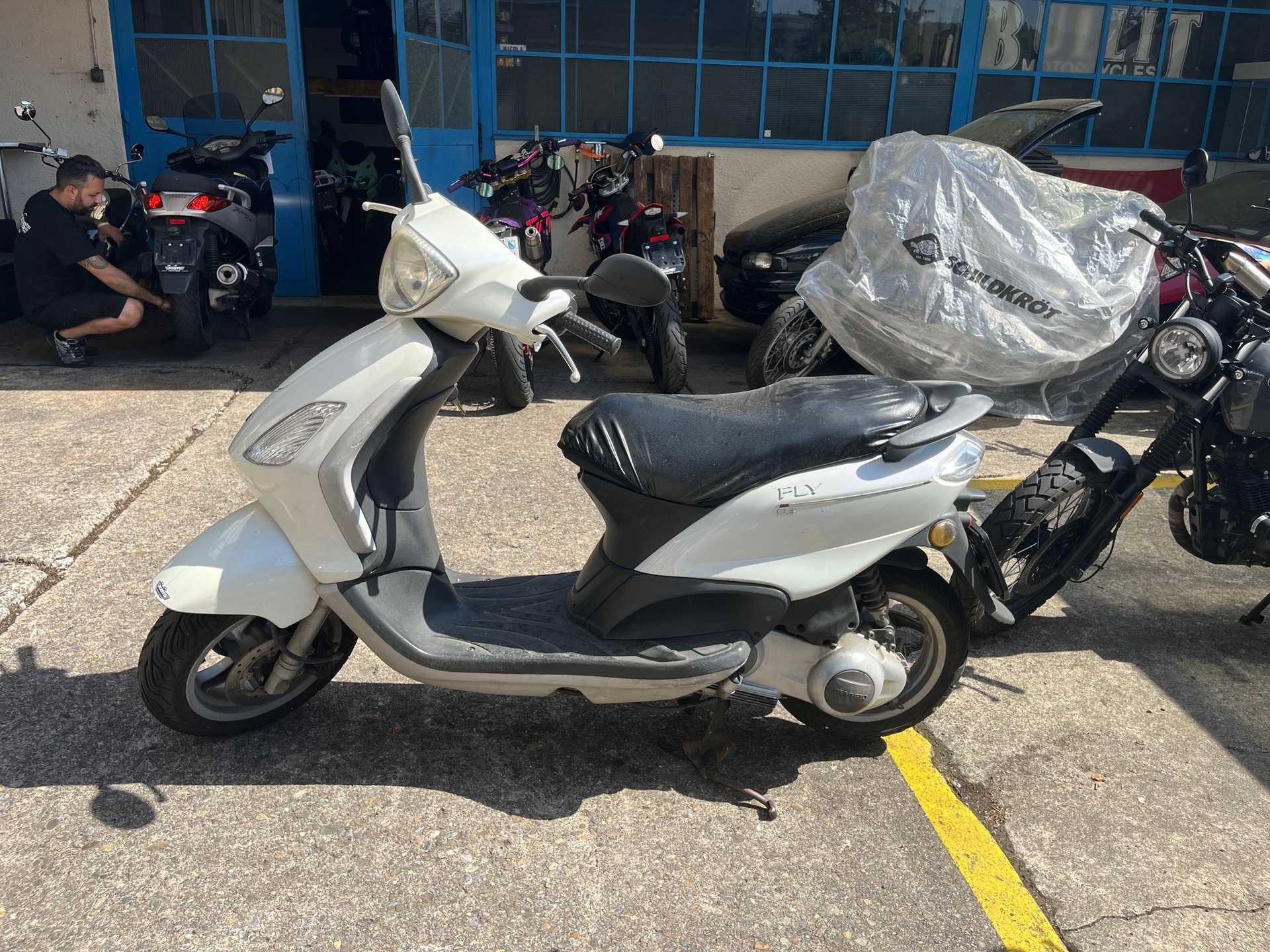 PIAGGIO Fly 125 4-T - GRATIS LIEFERUNG*-image-1