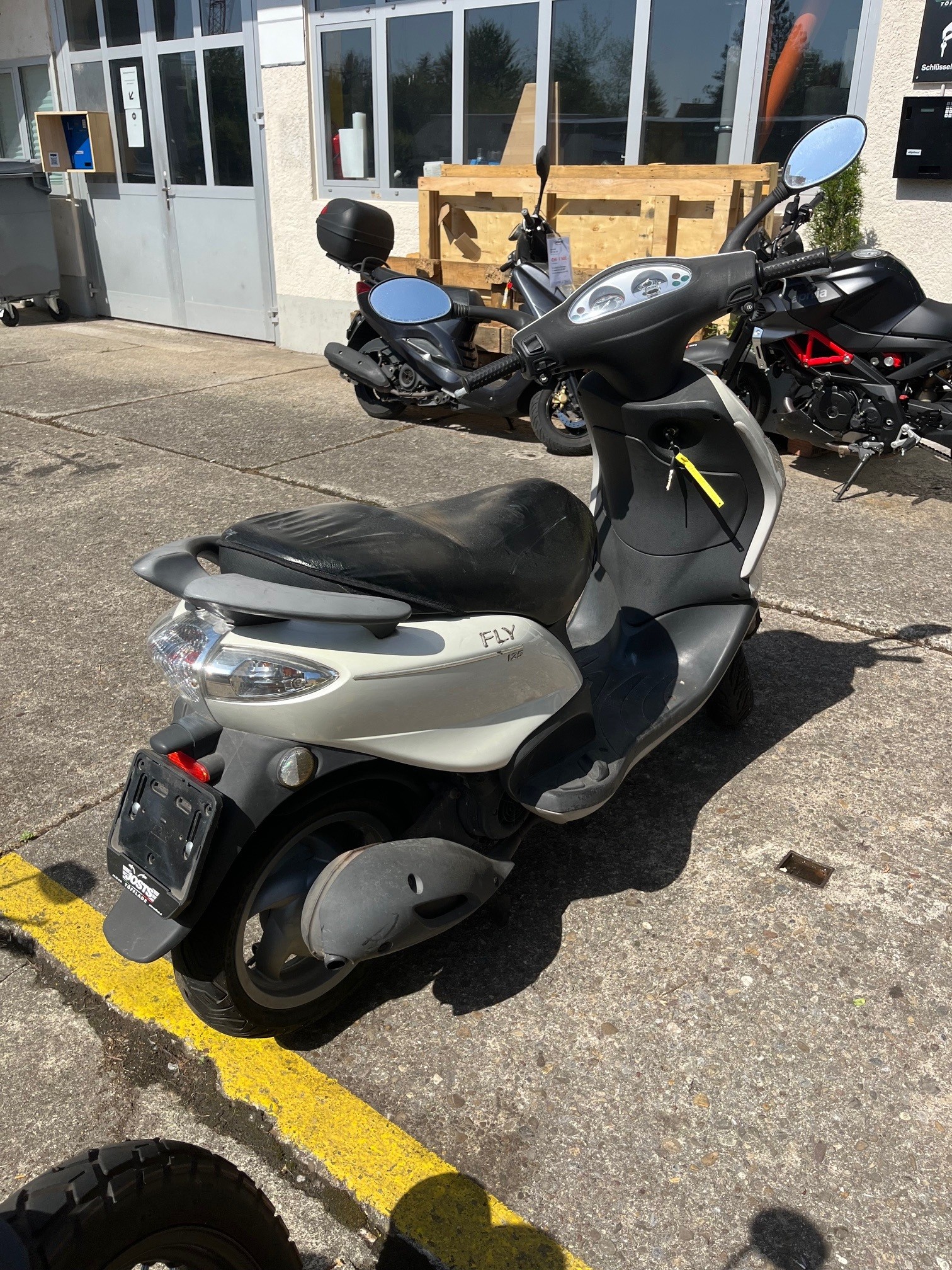 PIAGGIO Fly 125 4-T - GRATIS LIEFERUNG*-image-3