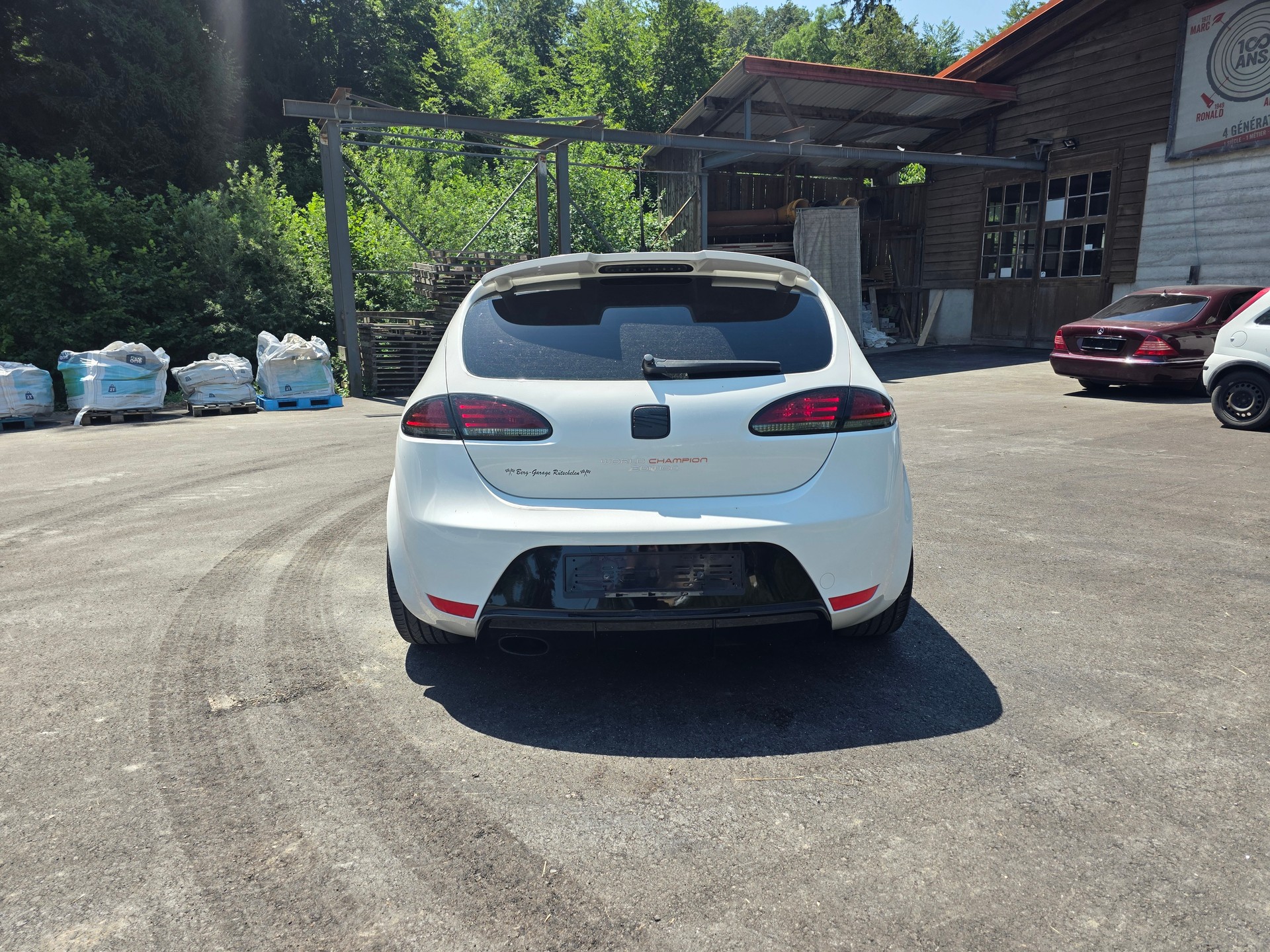 SEAT Leon 2.0 TSI World Champion Edition-image-5